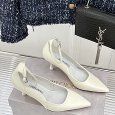 Jimmy Choo/吉米周26WF新品 细跟一字扣带高跟鞋单鞋 一字扣带利落显瘦 尖头剪裁悄悄显腿长 金属扣饰精致亮眼 Jimmy Choo/吉米周26WF新品 细跟一字扣带高跟鞋单鞋 一字扣带利落显瘦 尖头剪裁悄悄显腿长 金属扣饰精致亮眼