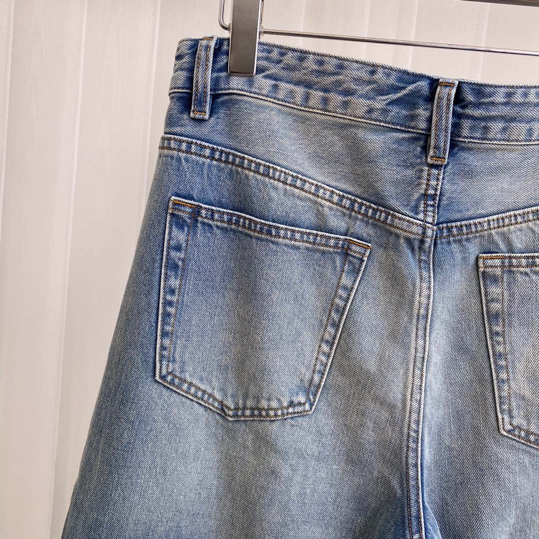 Warren’s Water-Washed Blue Cat Stripes White Man Jeans Review - 图片 8