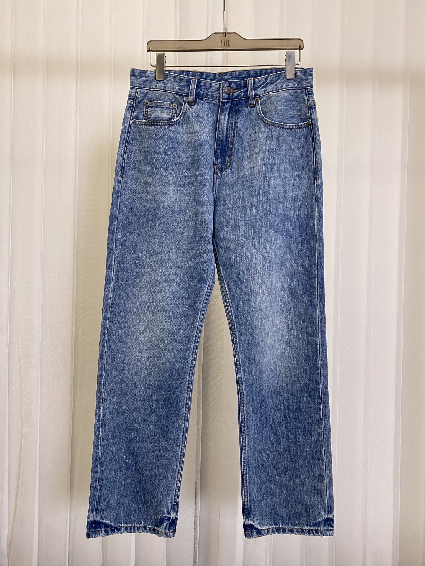 P682 Thin Series Light Blue Man Jeans: 98% Calves, 2% Fashion Hands - 图片 3