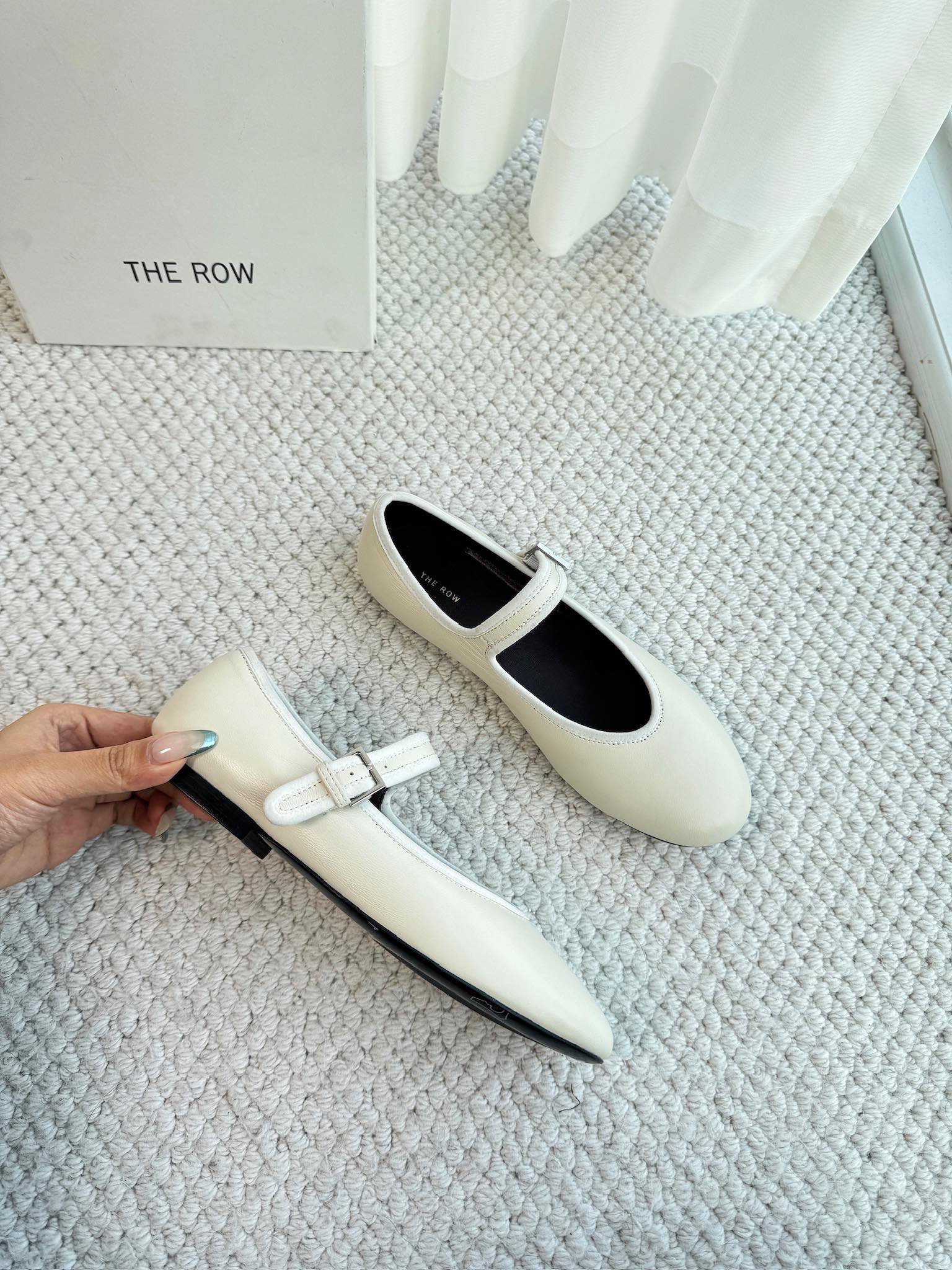 🌾G679顶级The ro*2026早春新品 顶版 圆头扣带玛丽珍这个鞋子真的是软绵绵的巨柔软 积极又高