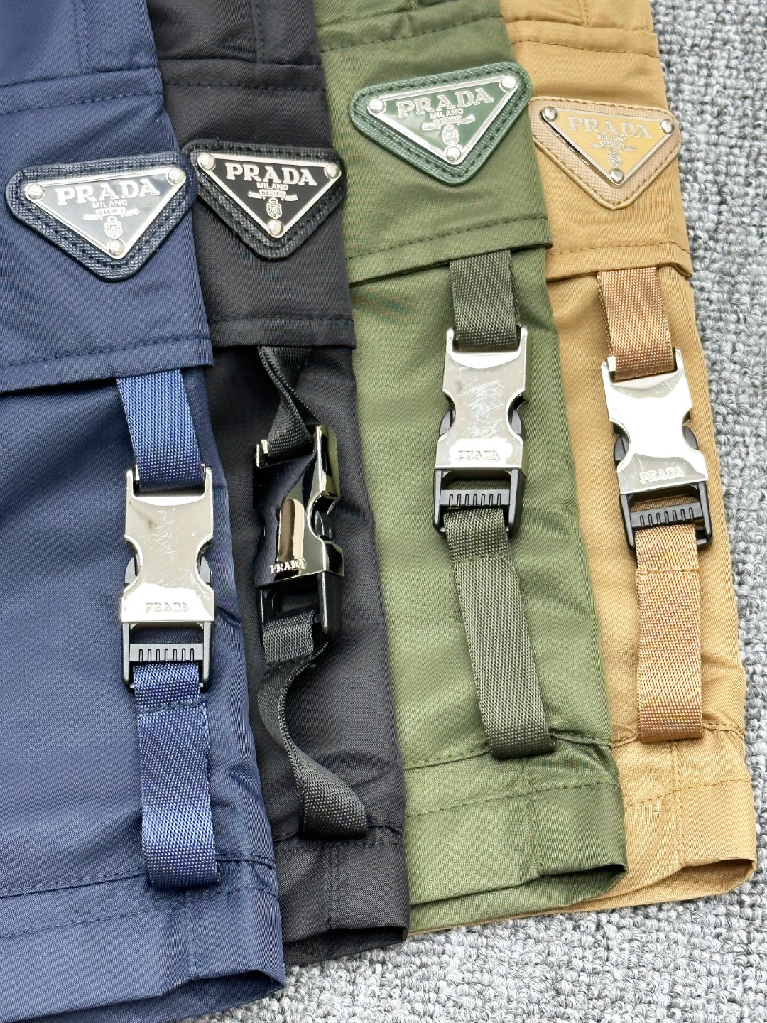 Prada Milano Men's Twill Cargo Shorts with Buckle Pockets - Casual Fit 9 o 1iqt4jvd41honvlf17sftm01bp93b