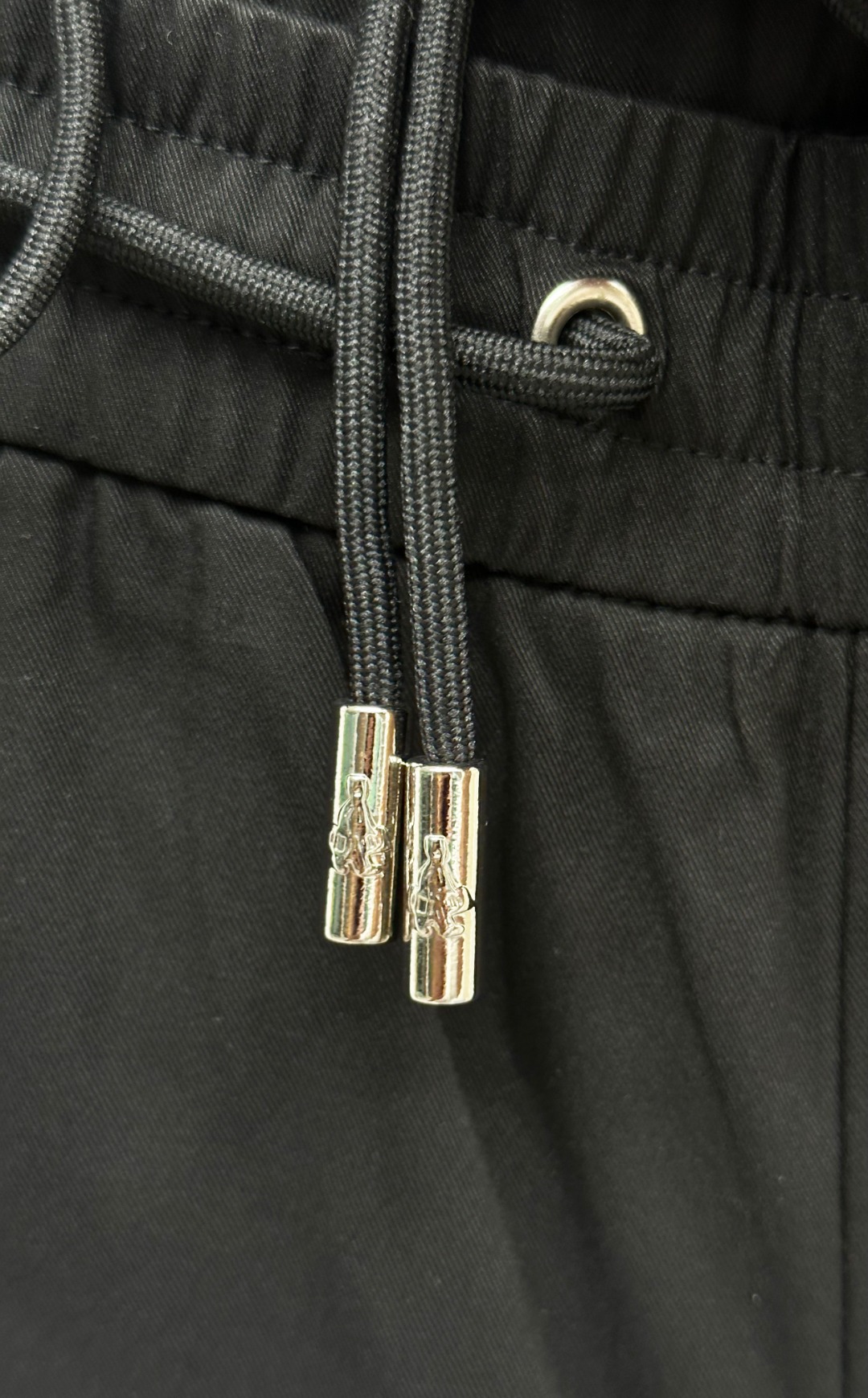 Men's Reflective Logo Print Black Twill Cotton Drawstring Shorts 8 o 1ir9r3tnm46mit7rtj14lf1sf13p