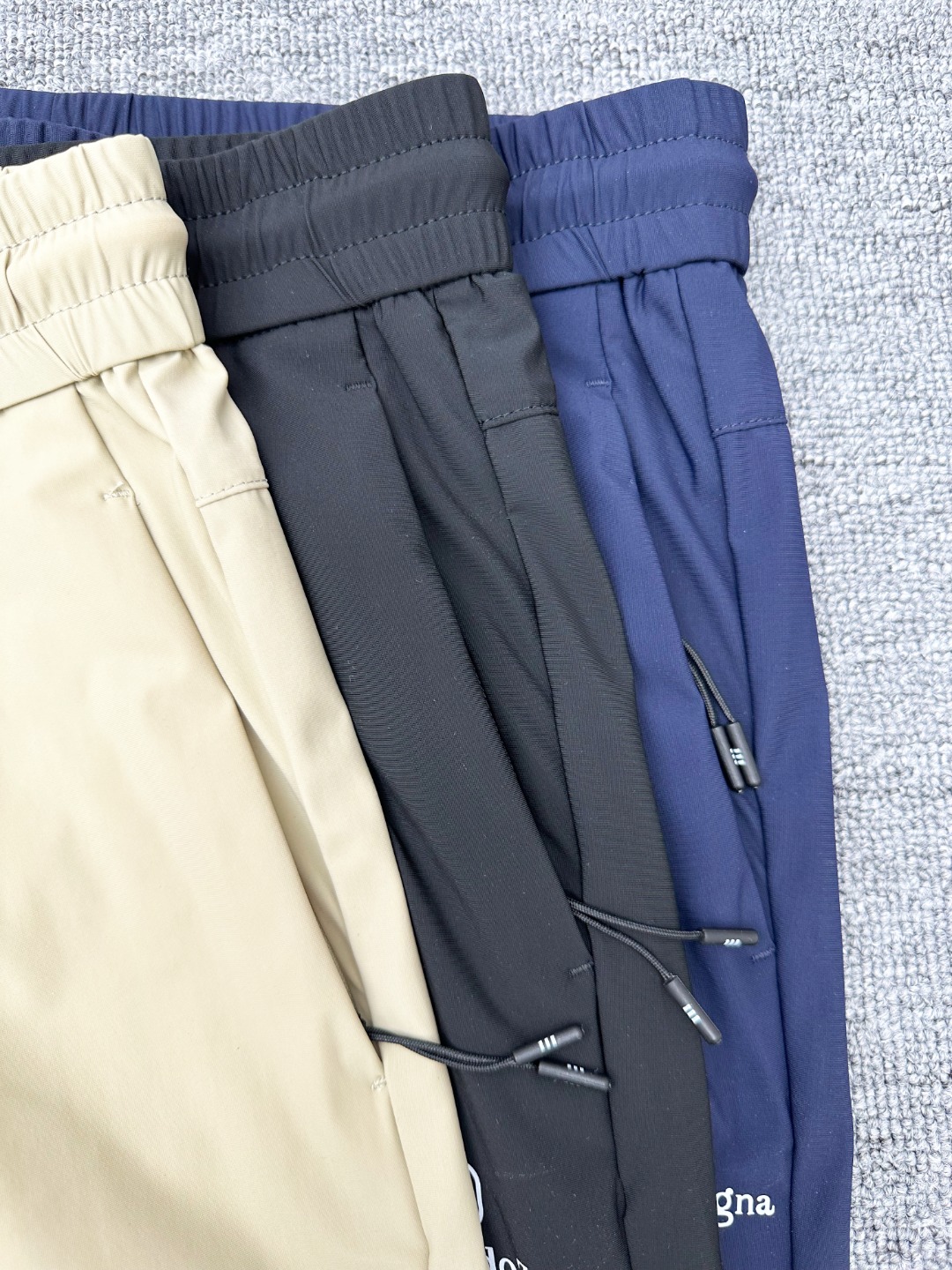 Ermenegildo Zegna Lightweight Cotton Reflective Logo Drawstring Shorts 5 o 1ita7og833311cmrabav5o1eq2