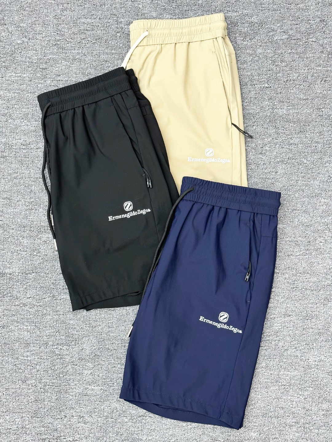 Ermenegildo Zegna Lightweight Cotton Reflective Logo Drawstring Shorts 3 o 1ita7og8417b58ltu1f8u416dn9