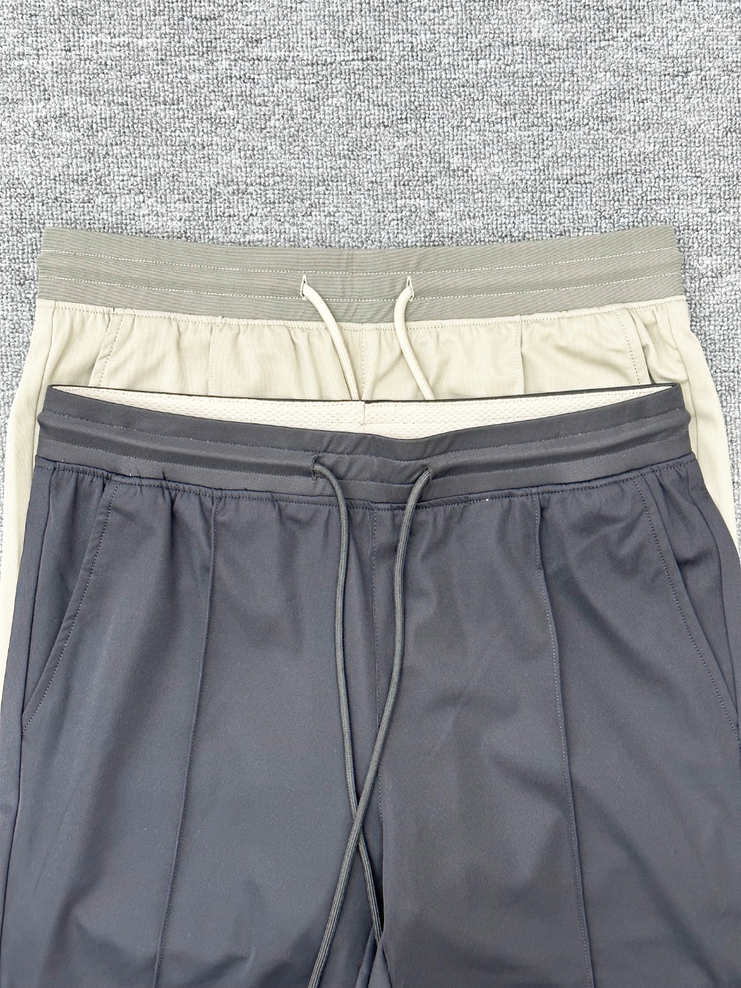 Prada Men's Tech Fabric Drawstring Shorts - Classic Red Logo, Summer Style 6 o 1itmst54lo9sths1c84fiokhcl