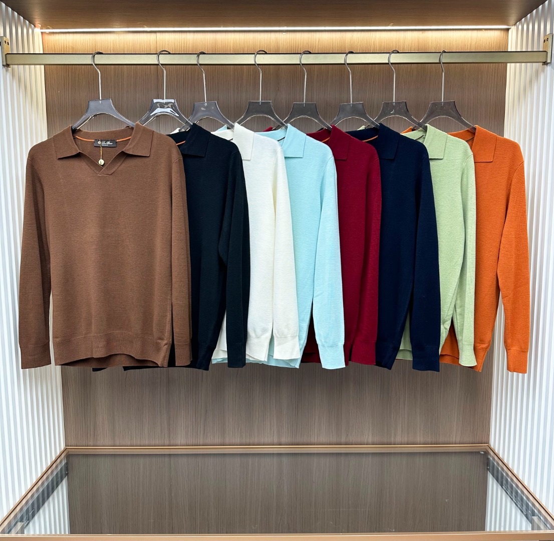 NO:611181,New product [New product] Goods from the trading company channel, from a well-known family, pure blood quality, originally produced in Italy, new product in early autumn!  A high-end favorite!  !  Lo*o  Pi*na men's high-end business casual seagull collar wool blended sweater. A high-end luxury and platinum-level classic basic sweater. The overall design perfectly integrates Italian aesthetics and inherits the simple genes of the LP family. It takes a minimalist route, is both solemn and harmonious, and is in line with modern urban aesthetics. Customers  The top luxury worsted wool fabric from Italy is made from the top quality Merino wool from Australia. The fabric has first-class properties, extremely high fiber coefficient, light texture and elasticity. It feels extremely soft and delicate, has excellent skin-friendliness, no thorny feeling, has both comfort and breathability, and is also superior in warmth retention!  The upper body effect is first-class, the unique seagull collar design is high-end fashionable and elegant, the color is simple, light and versatile, each color can interpret a unique styling effect, a knitted sweater that highly highlights the temperament and taste, the urban high-end elite petty bourgeoisie is perfect for both business and leisure!  Color Black Orange Red Brown Off-white Navy Blue Fruit Green Blue Size 48 50 52 54 56 Size data Size 48: Shoulder width 46cmcm - Bust 100cm - Sleeve length 61cm - Clothing length 66cm Size 50: Shoulder width 47cmcm - Bust 104cm - Sleeve length 62cm - Clothing length 67cm  Size 52: Shoulder width 48cmcm - Bust 108cm - Sleeve length 63cm - Clothing length 68cm Code 54: Shoulder width 49cmcm - Bust 112cm - Sleeve length 64cm - Clothing length 69cm Size 56: Shoulder width 50cmcm - Bust 116cm - Sleeve length 65cm - Clothing length 70cm,,loro piana,sweaters,alexander wang19860909新品【新品】贸易公司渠道货,系出名门,纯正血统品质,意大利原厂出品,早秋新品！高级心水之物！！Lo*o Pi*na男士高端商务休闲海鸥领羊毛混纺针织衫羊毛衫.高端奢华且白金级的一款经典基础款毛衣,通体的设计完美融合意式美学,且传承了LP家族的简洁基因,走极简主义的路线,亦庄亦谐,符合现代都市审美.客供意大利顶级奢华精纺羊毛面料,甄选澳洲顶级上乘美丽诺羊毛制作,面料属性一流,纤维系数极高,质地轻盈且富有弹性,手感极其柔糯细腻,亲肤性极佳,无任何扎刺感,舒适度与透气性兼备,同时保暖性方面亦优越！上身效果一流,别致海鸥领设计,高级时髦且优雅,配色简约轻熟百搭,每色都可诠释出别具一格的造型效果,非常凸显气质和品位的一款针织衫,都市高端精英小资商务与休闲完美兼备！ 颜色黑色 橙色 红色 棕色 米白色 藏青色 果绿色 蓝色 尺码48 50 52 54 56 尺码数据 48码:肩宽46cmcm-胸围100cm-袖长61cm-衣长66cm 50码:肩宽47cmcm-胸围104cm-袖长62cm-衣长67cm 52码:肩宽48cmcm-胸围108cm-袖长63cm-衣长68cm 54码:肩宽49cmcm-胸围112cm-袖长64cm-衣长69cm 56码:肩宽50cmcm-胸围116cm-袖长65cm-衣长70cm,,loro piana,sweaters,alexander wang,Men's clothing