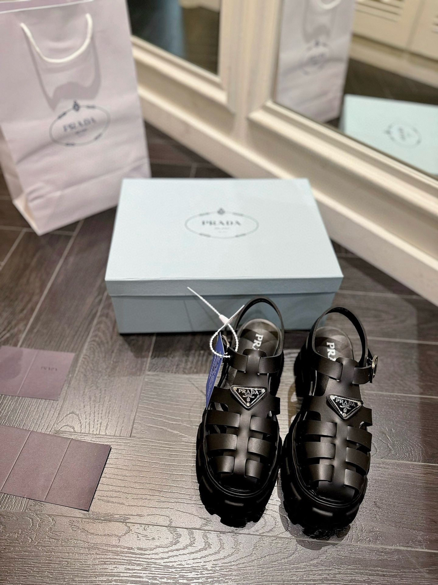 Precio real sin ganancias 🔥prada🔥¡Los zapatos romanos definitivamente te enamorarán de ellos! Las últimas s…