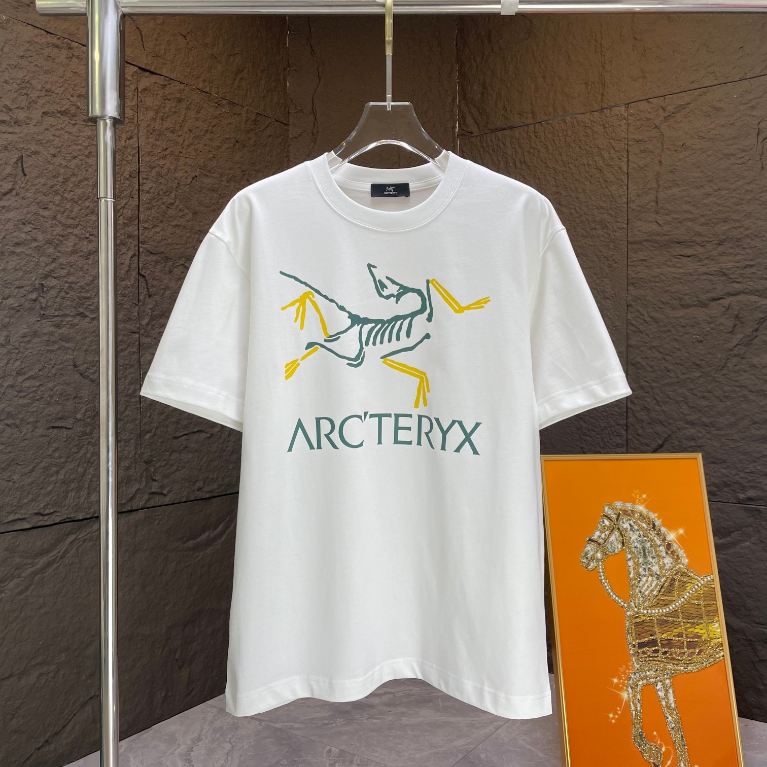 ARC* Arc'teryx* 2025 primavera y verano nueva camiseta de manga corta, estampado personalizado de algodón pesado, color…