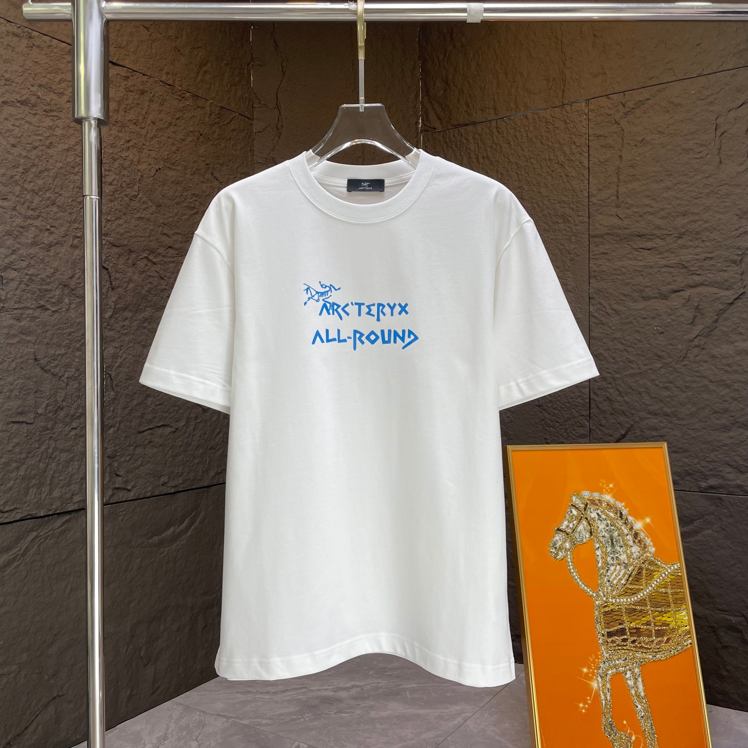ARC* Archaeopteryx* 2025 primavera y verano nueva camiseta de manga corta Estampado de letras de algodón pesado Color: …