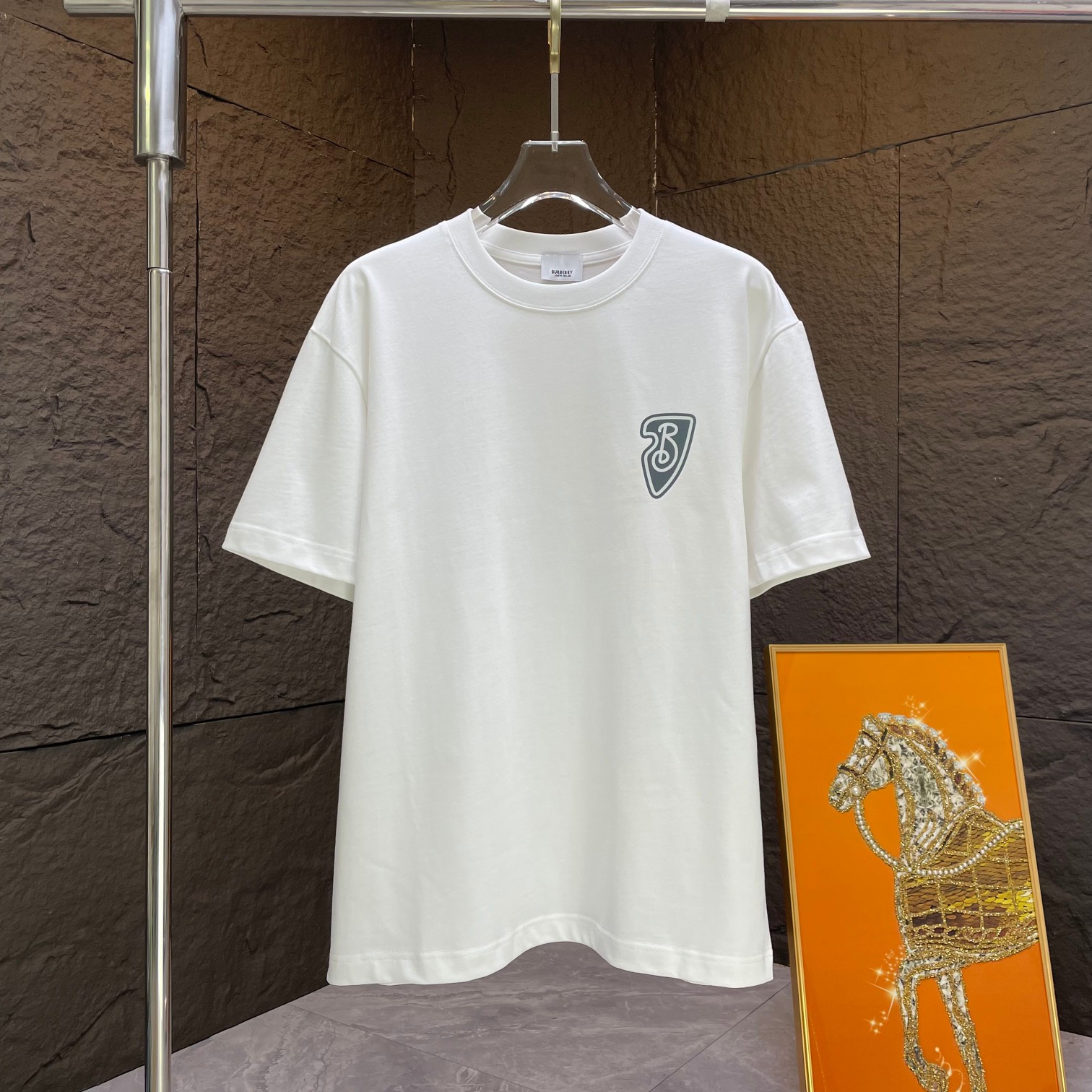 BURBER* Burberry* camiseta de manga corta nueva para primavera/verano 2025. Algodón pesado con estampado de letras. Col…