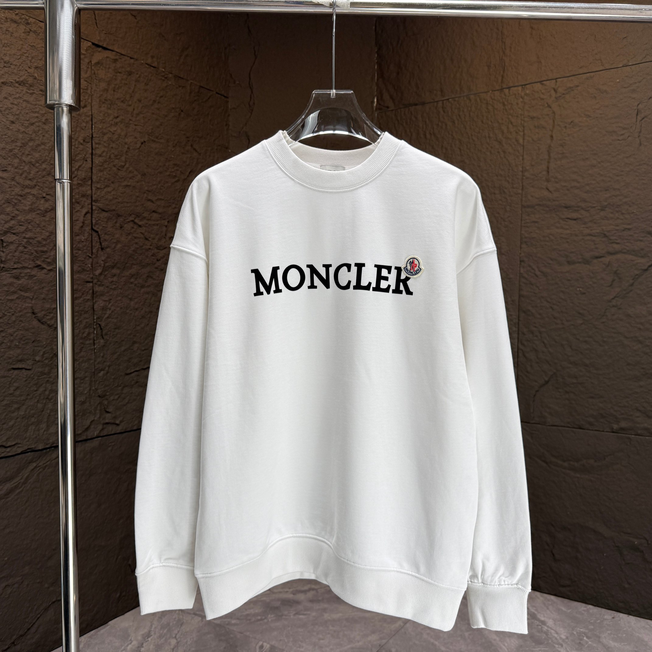 MONCL* Moncler* Sudadera con cuello redondo nueva para otoño/invierno 2025, 400 g de algodón con tejido de rizo, logo d…