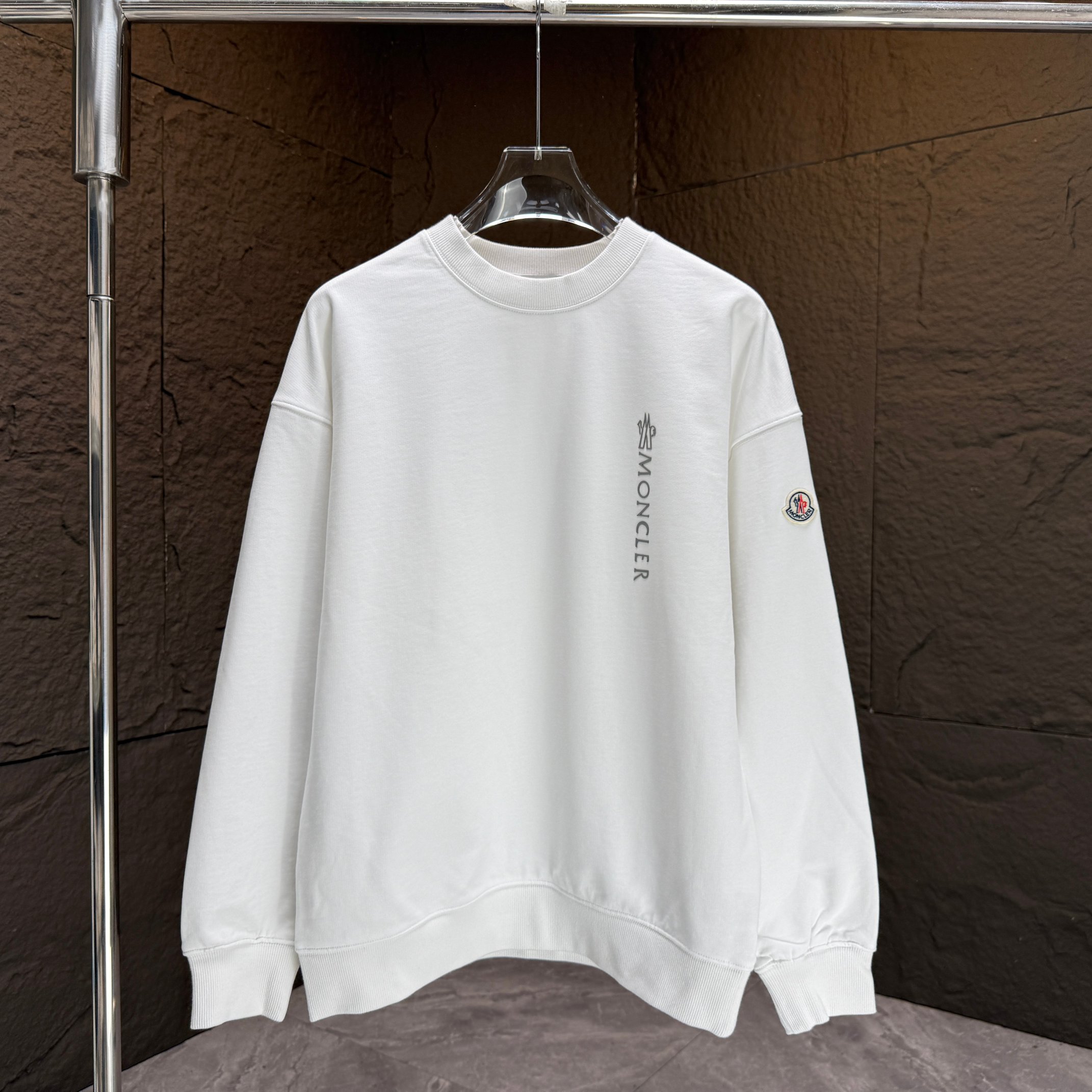 MONCL* Moncler* Sudadera con cuello redondo nueva para otoño/invierno 2025, 400 g de algodón con tejido de rizo, logo d…