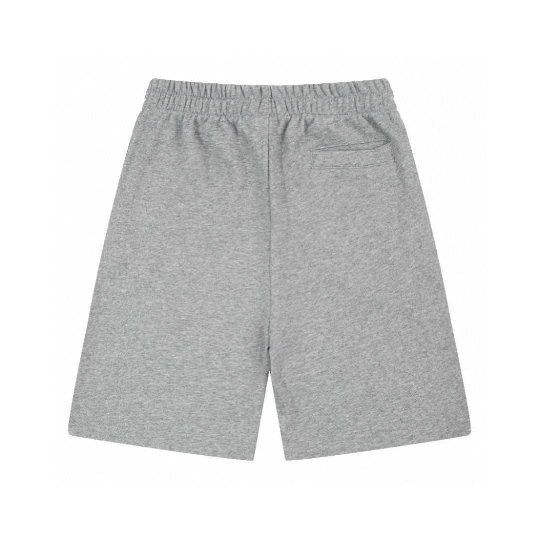 款号XB1048#💰85💰
斯图西stussy 扑克基础款短裤
 颜色：黑色 灰色
 尺码：S-XXL（尺码表在图9）
克重：380克