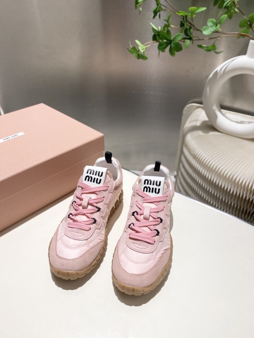 Miu Miu 2025 Chunky Sole Sneakers - Bold, Avant-Garde Design, Comfortable Fit 1 Miu Miu 2025 Chunky Sole Sneakers - Bold, Avant-Garde Design, Comfortable Fit