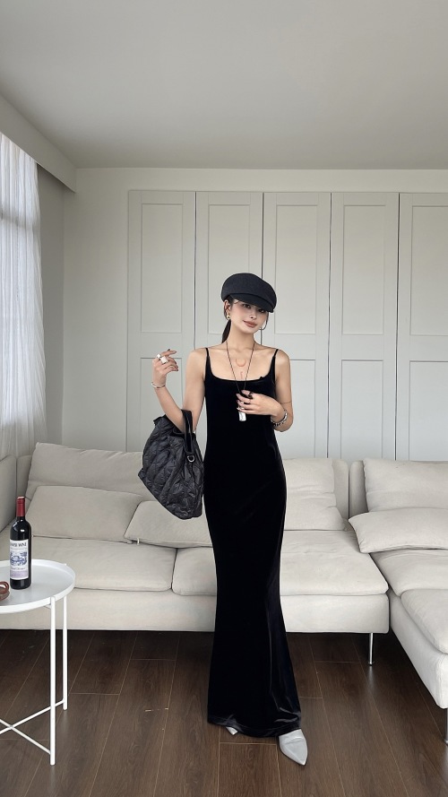 Elegant Velvet Slip Dress - Timeless Style, Flattering Fit, Four Colors Available 2 Elegant Velvet Slip Dress - Timeless Style, Flattering Fit, Four Colors Available