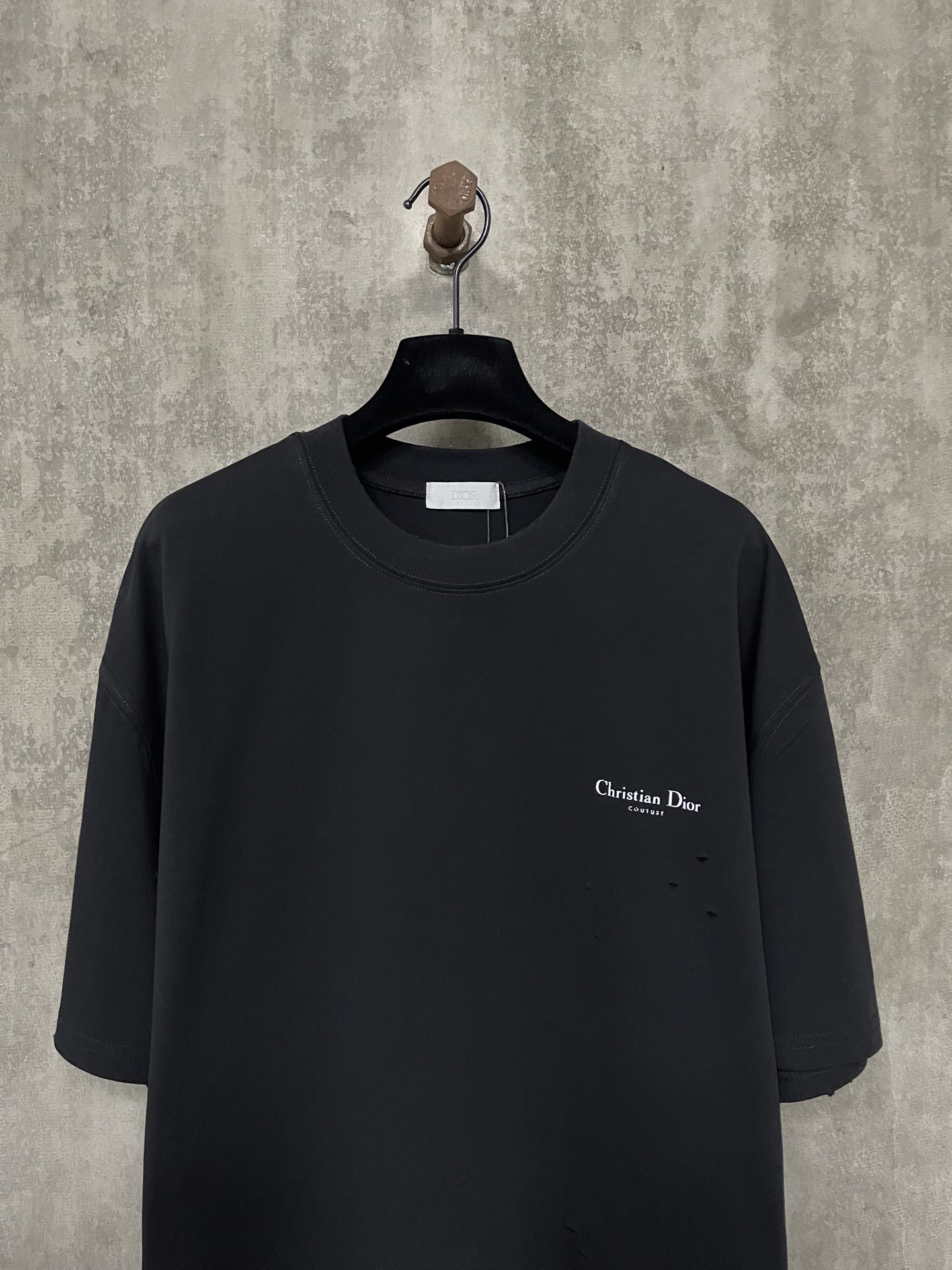 Dior Dior迪奥25ss CD铃兰印花做旧破洞短袖T恤