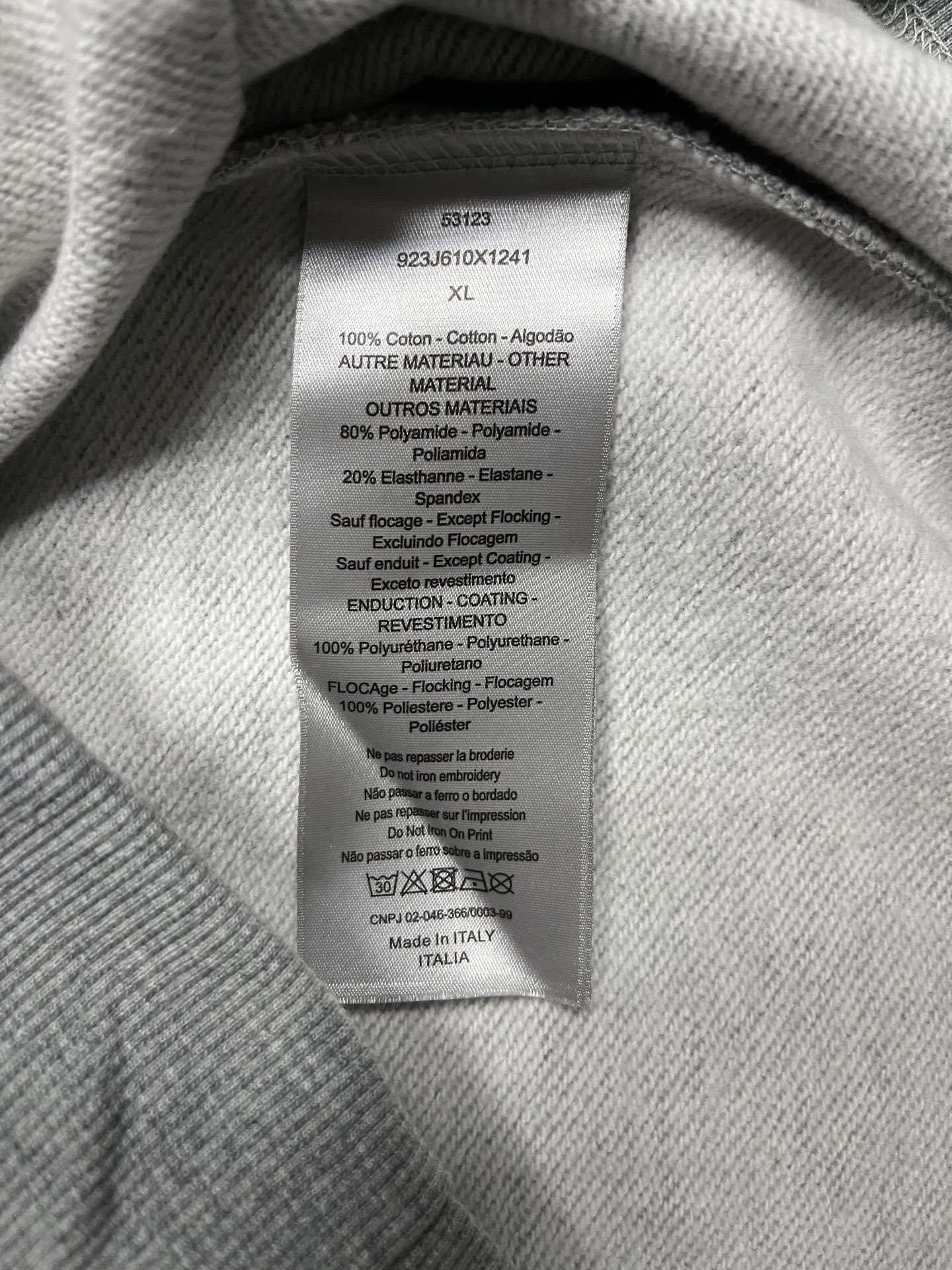 Elegant Quarter-Zip Sweatshirt - Soft Fleece, CD Logo, Unisex Style, Gray 10 i1751636639759 2764 0 8