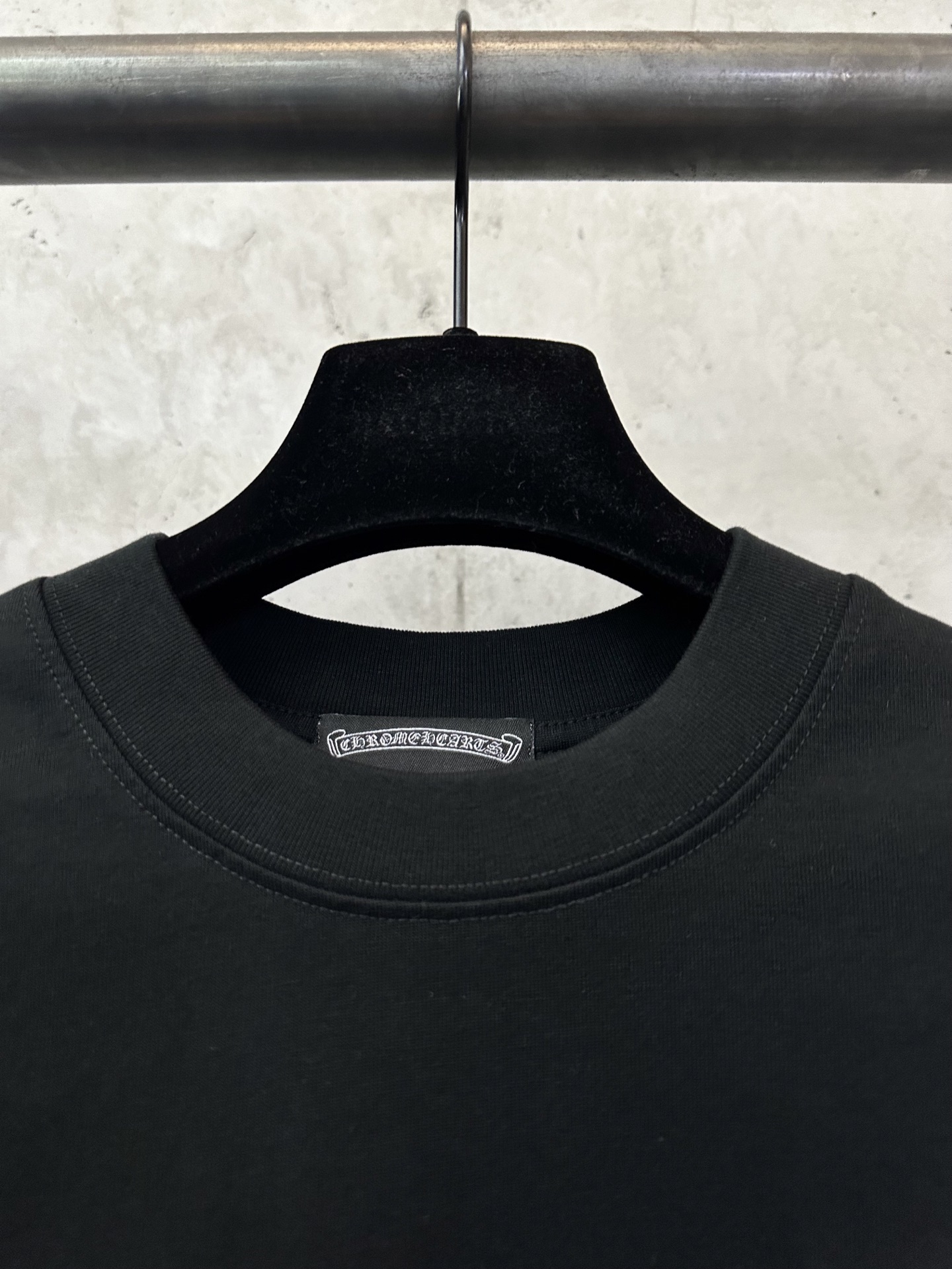 Chrome Hearts Flocked Logo Long Sleeve T-Shirt Heavyweight Cotton Black 7 i1758109033418 9081 0 6