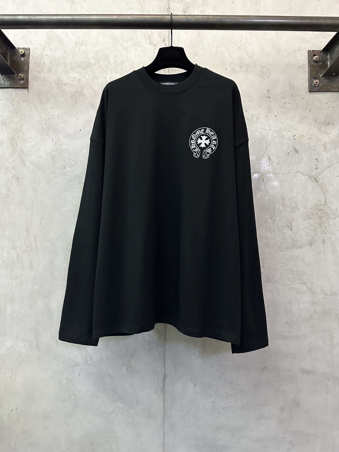 Chrome Hearts Classic Sanskrit Grey Logo Crew Neck Long Sleeve T-Shirt 2 i1758204836305 4421 0 0