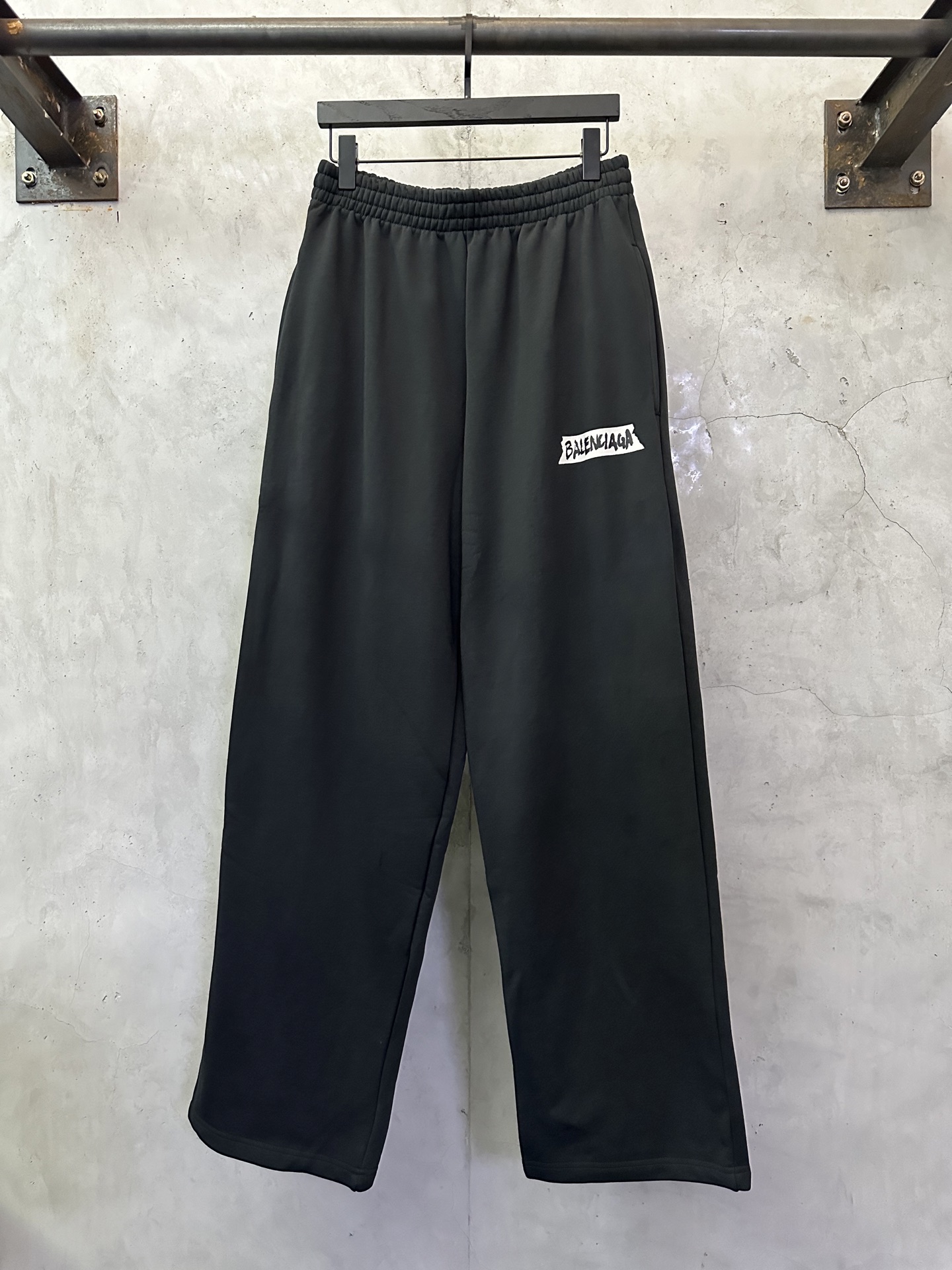 P205 Balenciaga París 25ss pantalones casuales largos con logo de letras y cinta blanca. Tejido: felpa de algodón 100% …