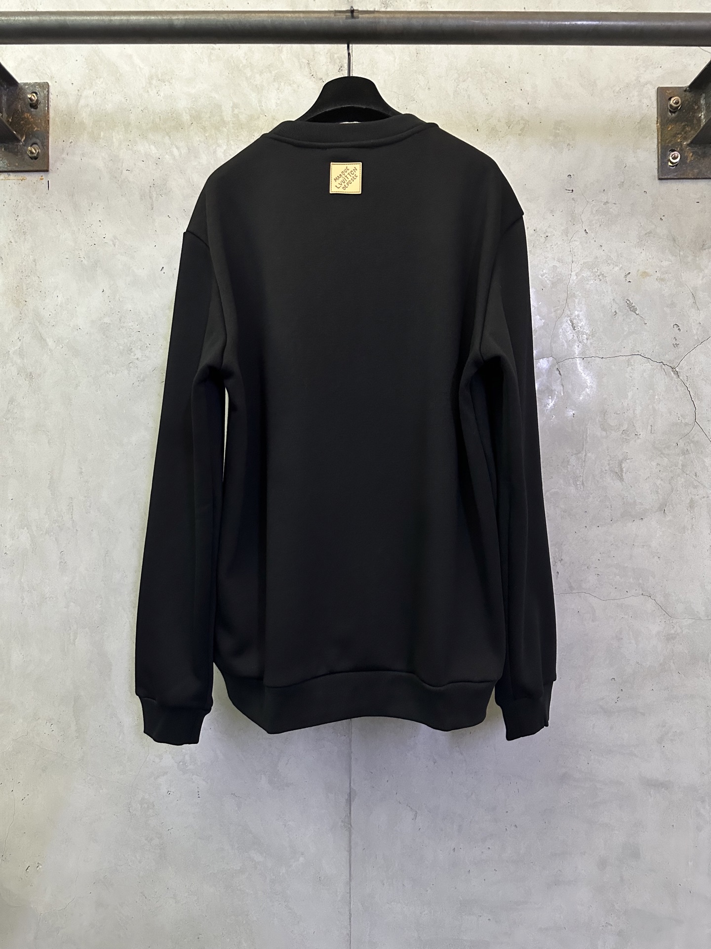 Louis Vuitton LOUIS VUITTON 26SS LV圆领进口刺绣长袖针织衫