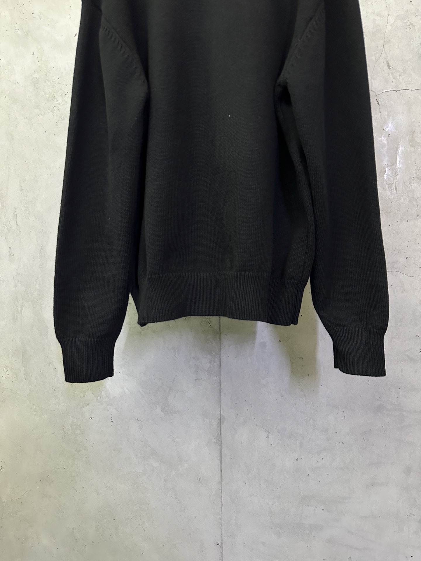 Fendi FENDI芬迪 ss26 小狗贴布刺绣标识针织衫