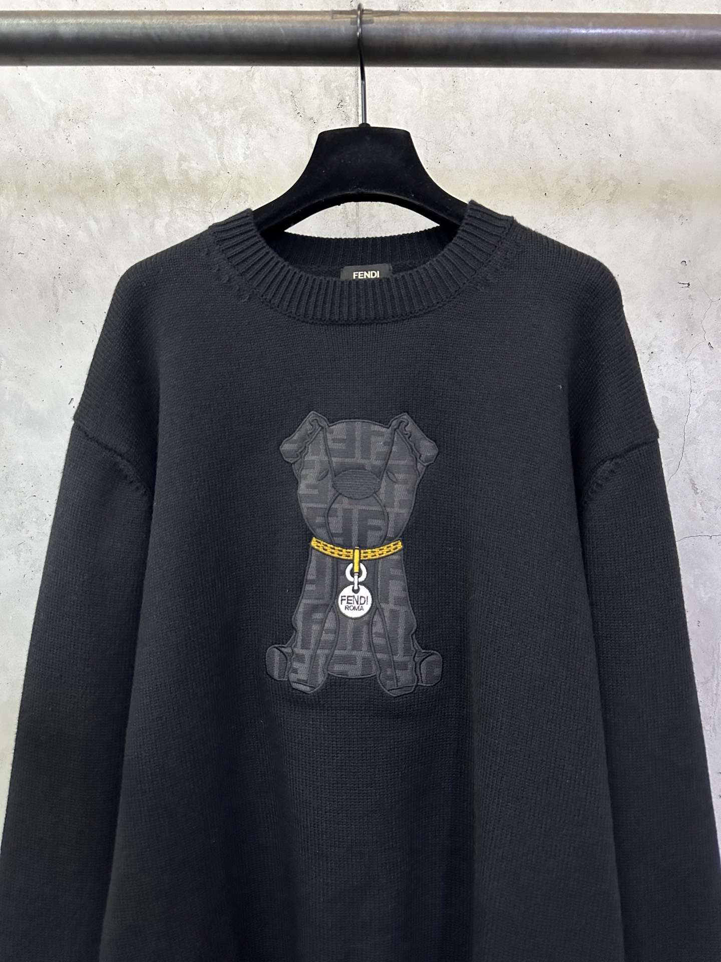 Fendi FENDI芬迪 ss26 小狗贴布刺绣标识针织衫
