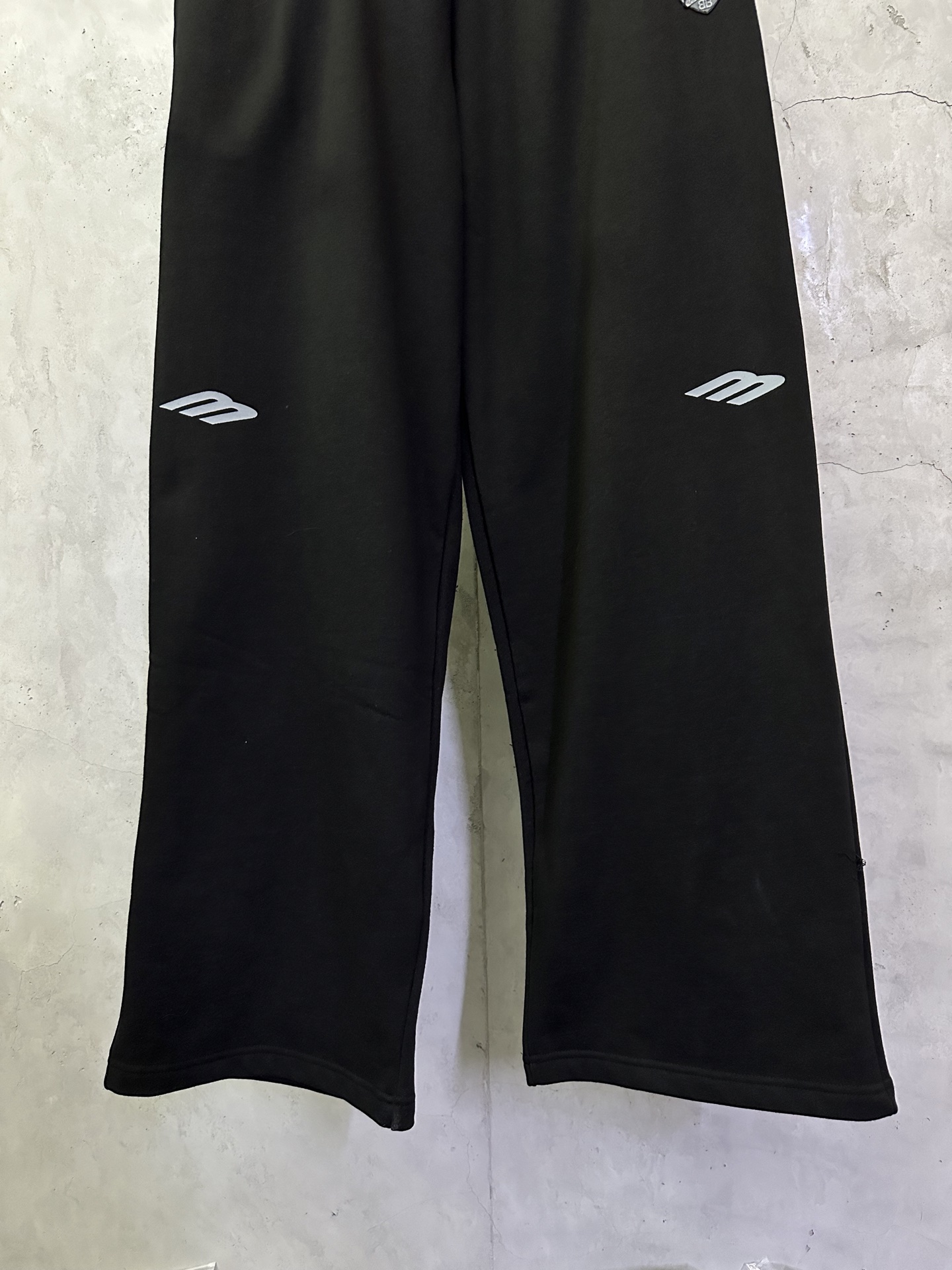 Balenciaga Balenciaga 巴黎世家 25ss Football系列3m刺绣休闲裤