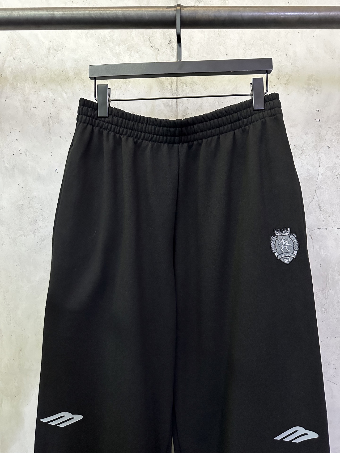 Balenciaga Balenciaga 巴黎世家 25ss Football系列3m刺绣休闲裤