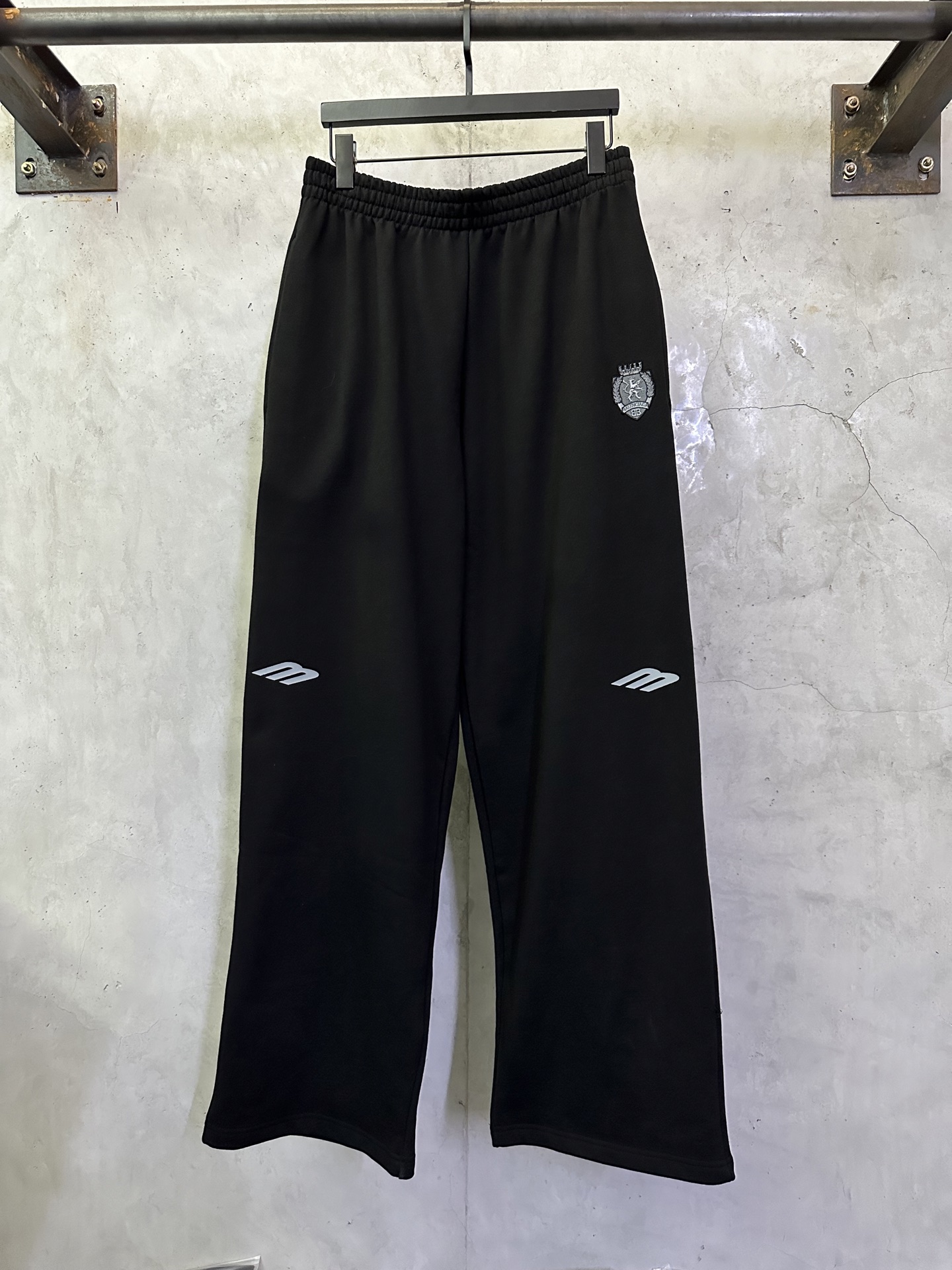 Balenciaga Balenciaga 巴黎世家 25ss Football系列3m刺绣休闲裤