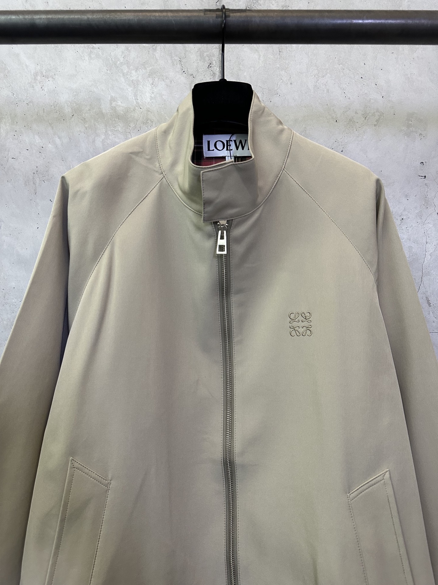 Loewe LOEWE罗意威 ss25 丝光羊毛刺绣外套