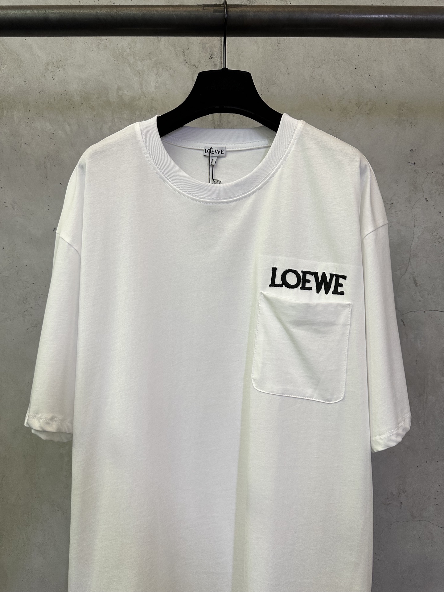 Loewe LOEWE罗意威 ss26 口袋刺绣标识短袖