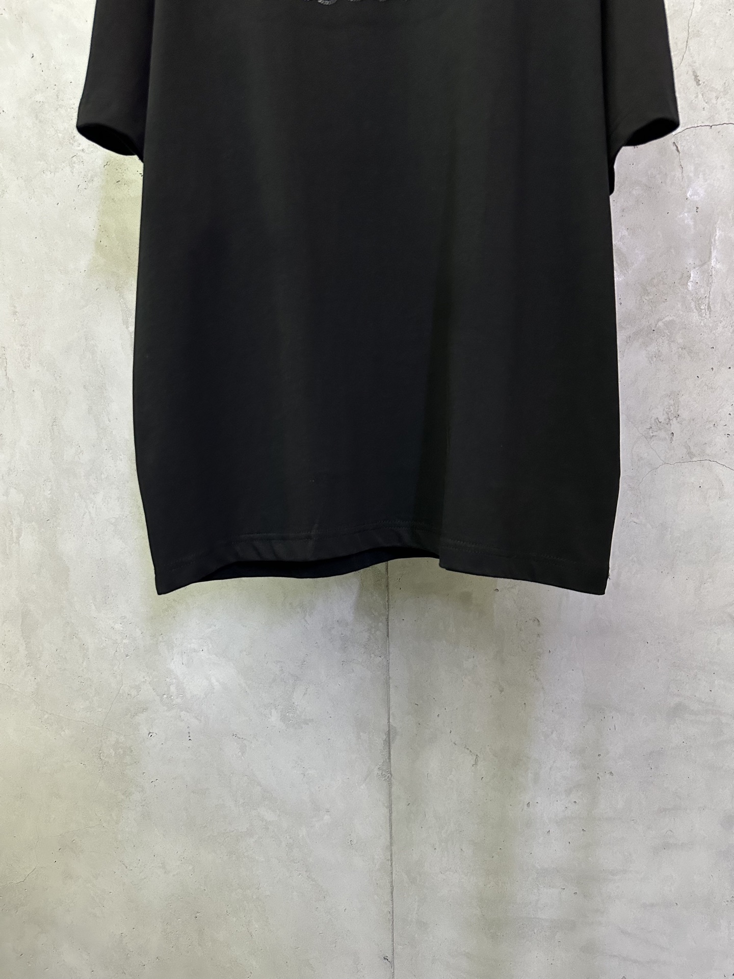 Louis Vuitton LOUIS VUITTON ss25 LV刺绣珠片标识短袖