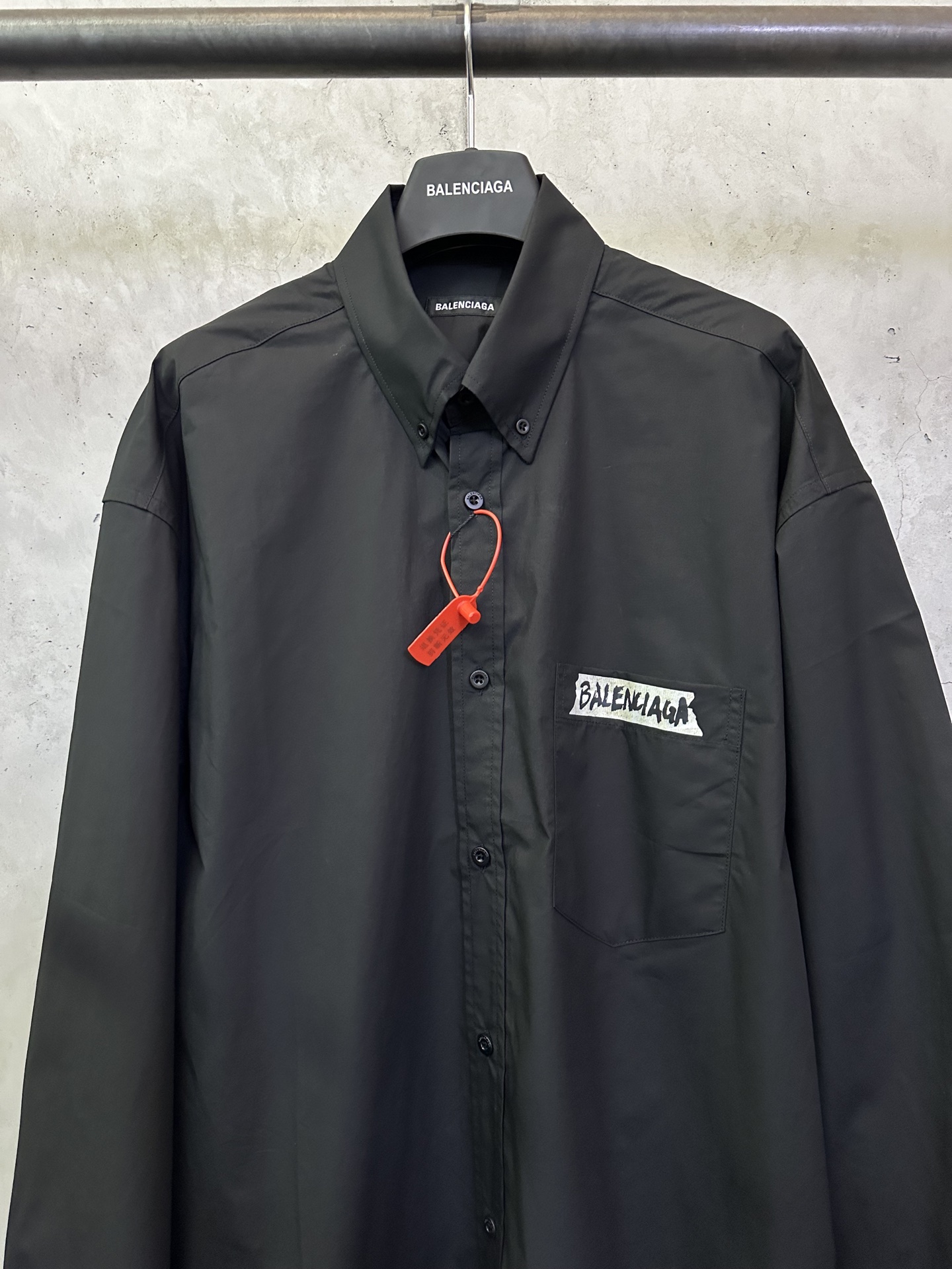 Balenciaga Balenciaga巴黎世家 宿舍25 白胶带字母印花衬衫
