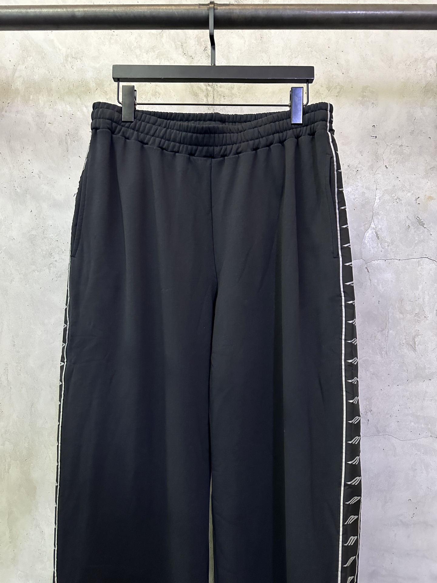 Balenciaga Balenciaga 巴黎世家 25ss 3m串标织带休闲运动裤