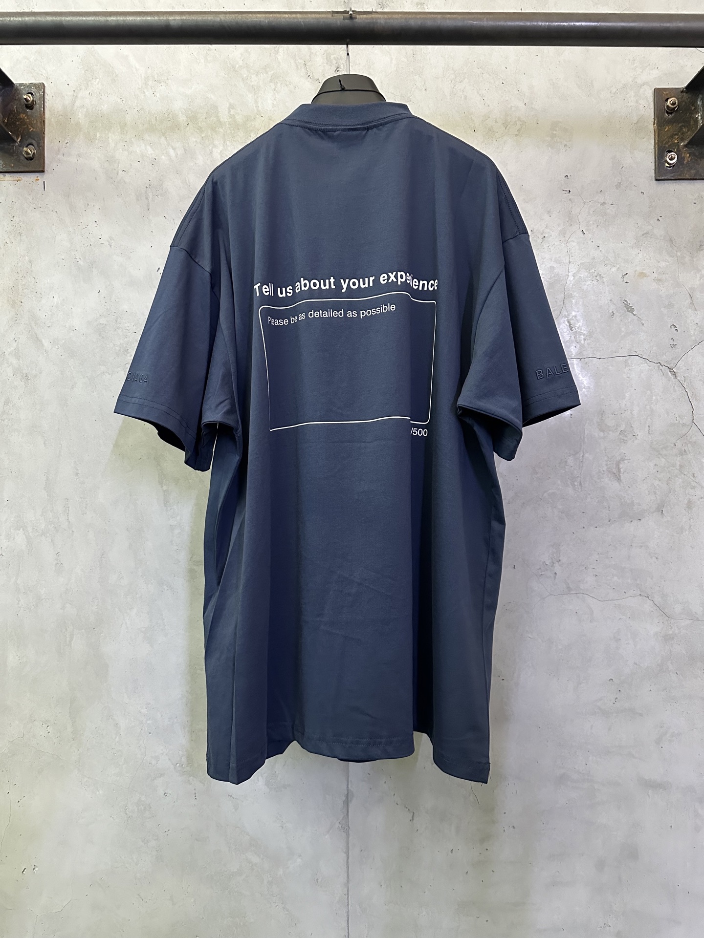 Balenciaga Balenciaga 巴黎世家 五颗星星标语印花 带笔签名短袖t恤