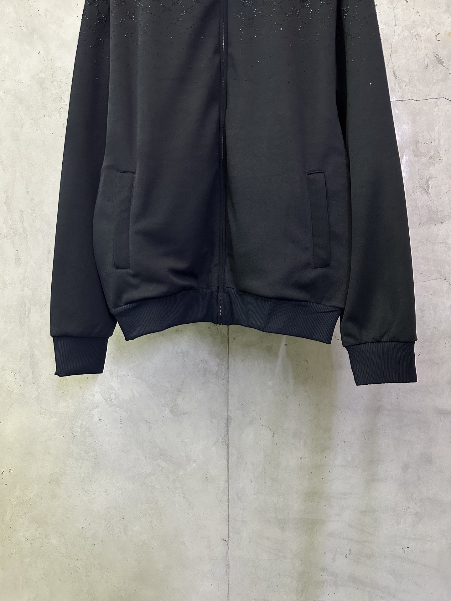 Gucci Gucci古驰 ss26烫钻拉链高领外套