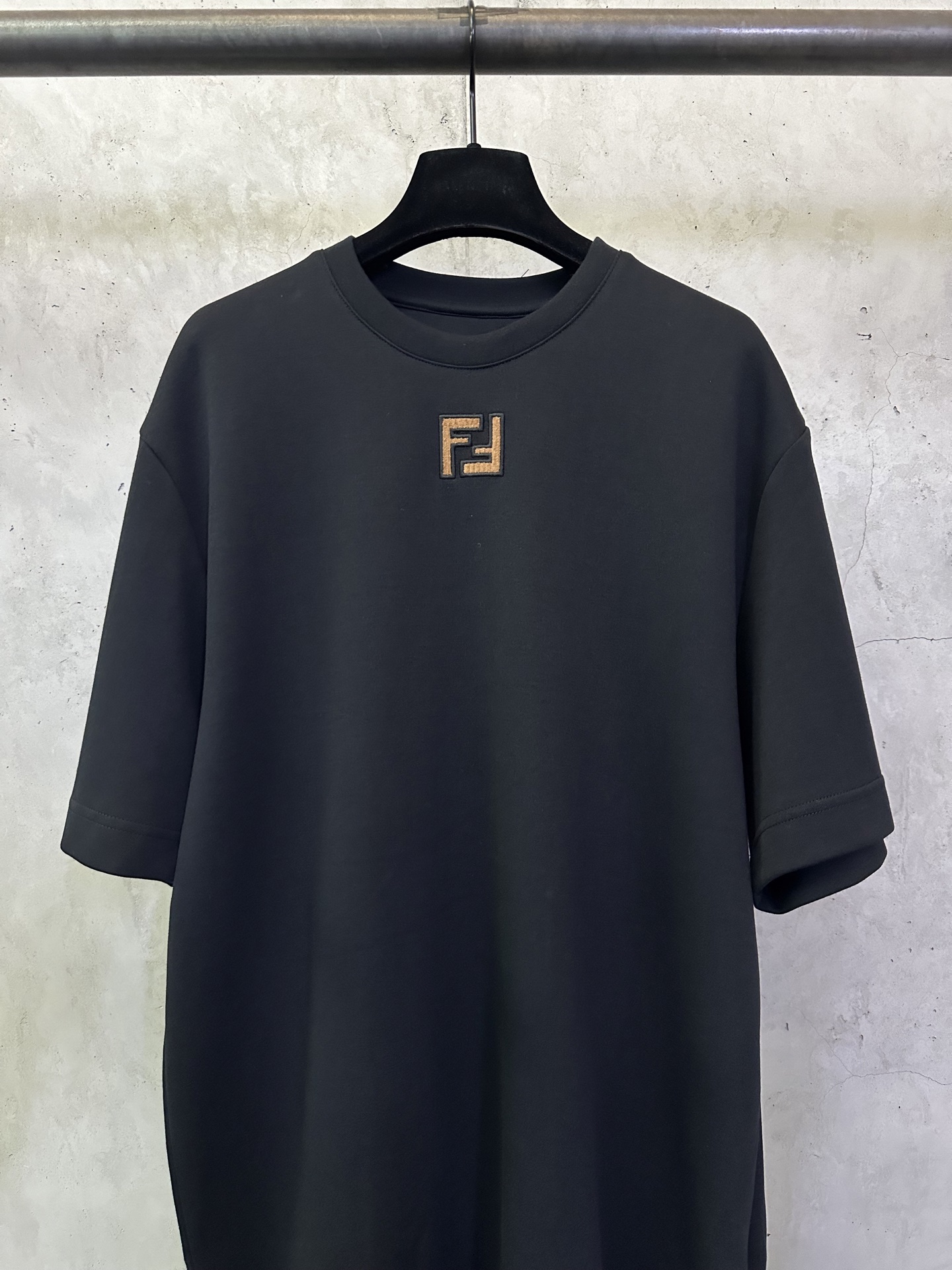 Fendi FENDI芬迪 双F皮绒刺绣标识短袖