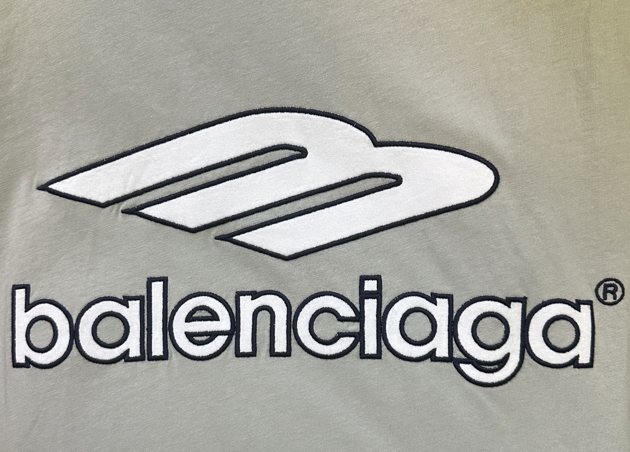 Balenciaga Balenciaga 巴黎世家 FW25 FOOTBALL系列3m刺绣V领落肩足球衣长袖t恤