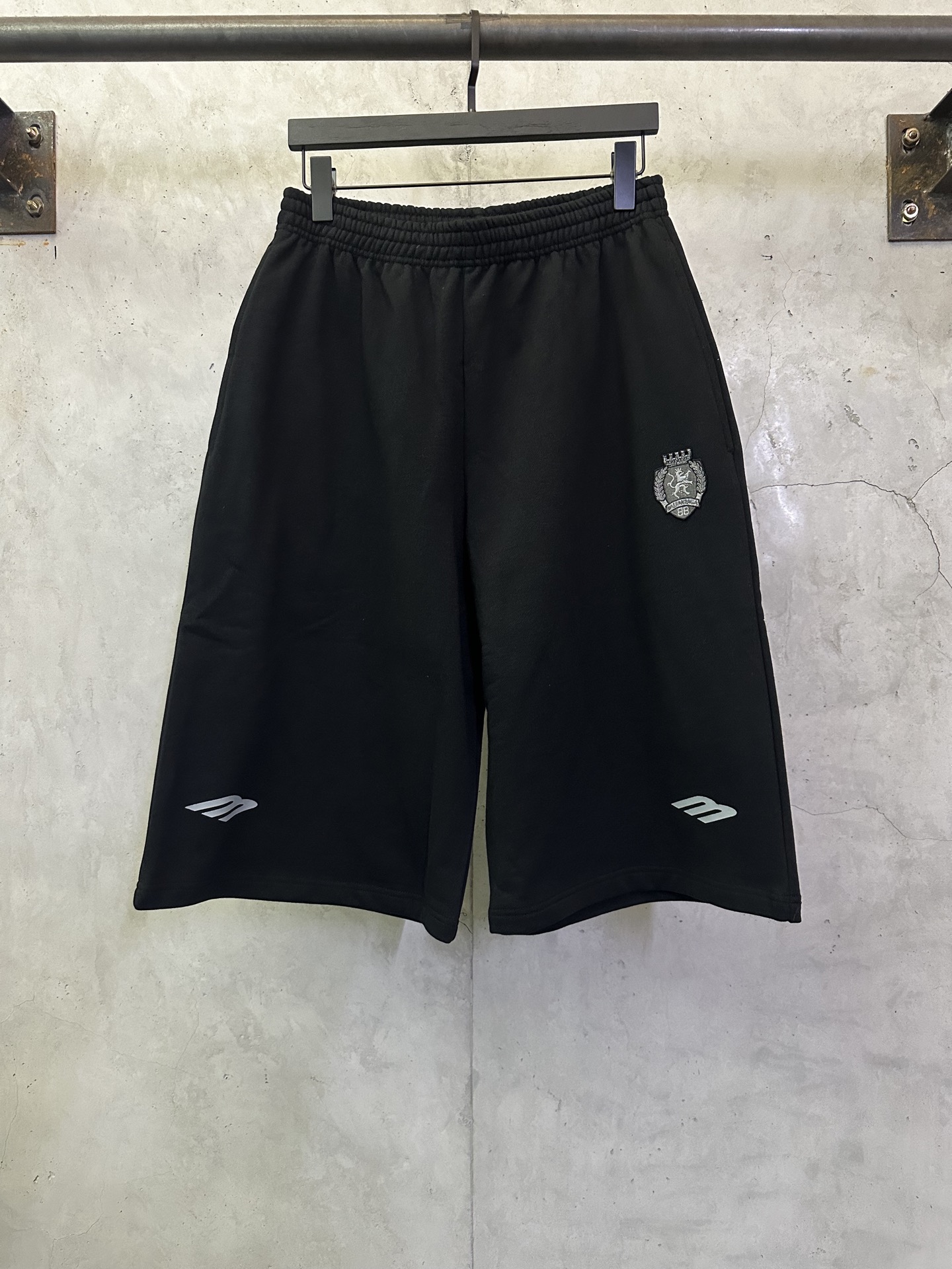 Balenciaga Balenciaga 巴黎世家 26ss Football系列3m刺绣七分休闲裤