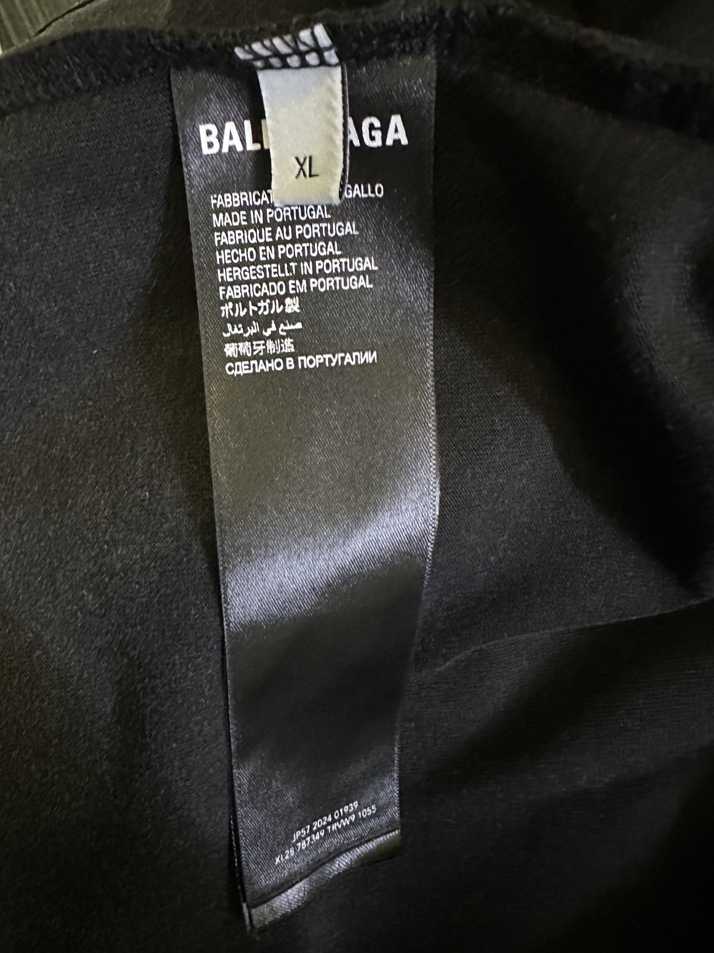 Balenciaga Balenciaga 巴黎世家 26ss 情人节款洗水做破短袖T恤