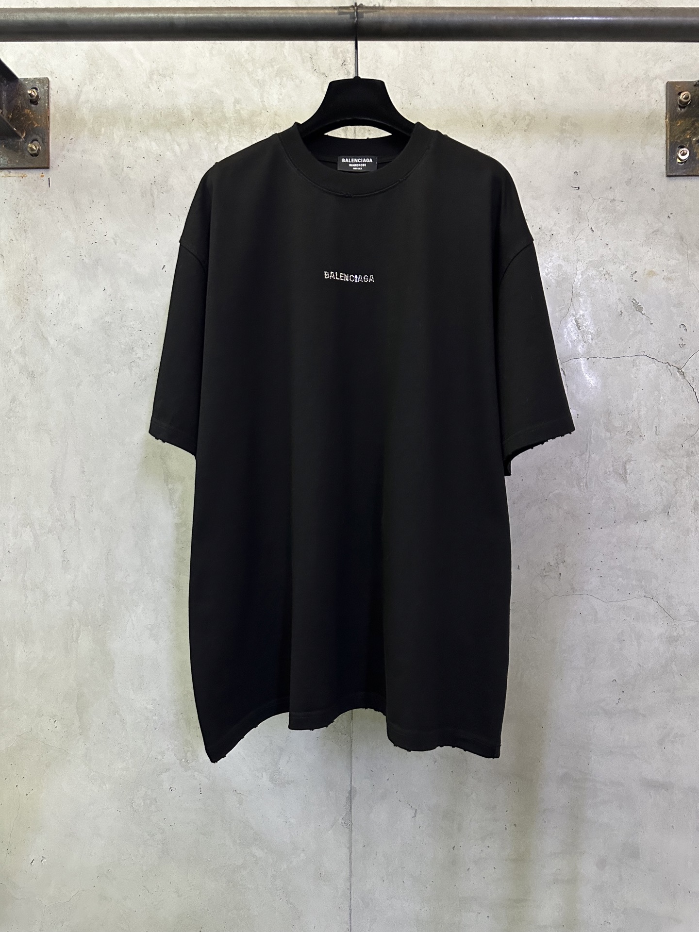 Balenciaga Balenciaga 巴黎世家 25ss 前后字母烫钻洗水短袖T恤