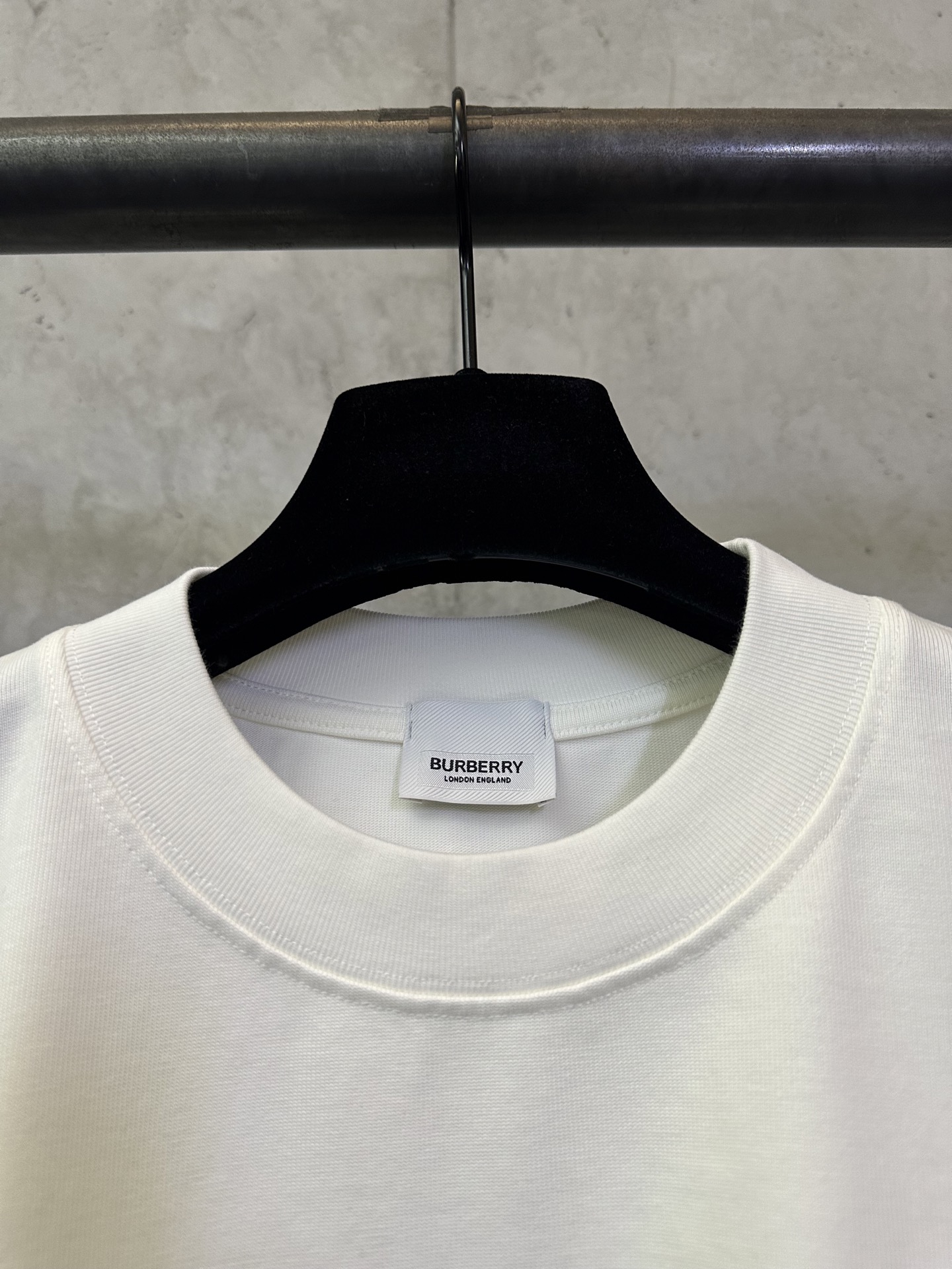 Burberry Burberry 巴宝莉 26ss 微标装饰短袖T恤