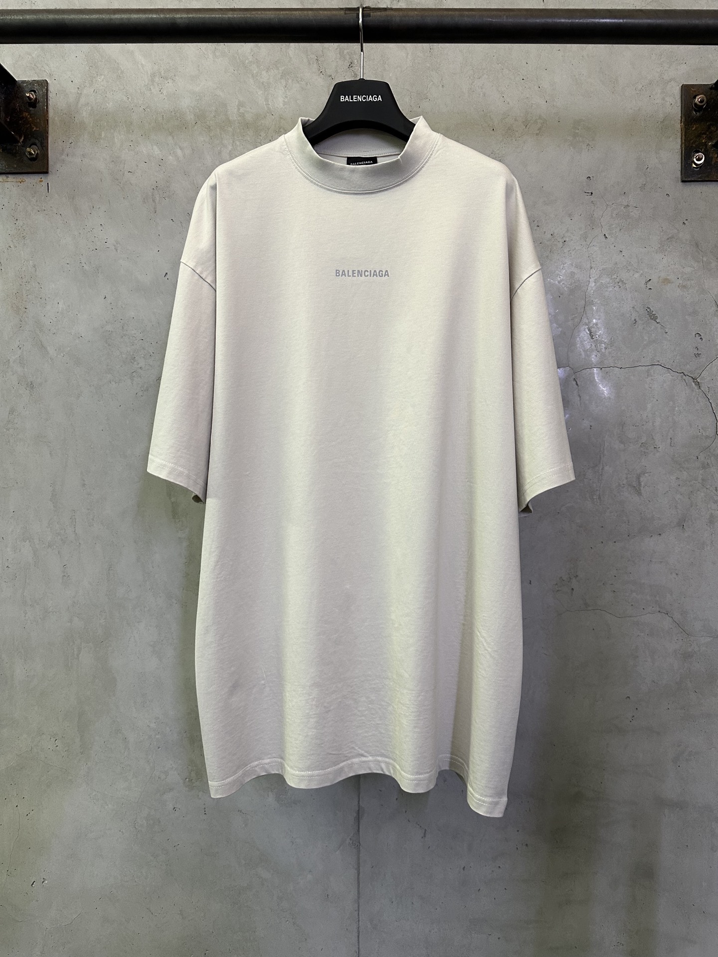 P105 Balenciaga Paris 25ss camiseta de manga corta con logo de letras y estampado reflectante Tejido: algodón peinado 2…