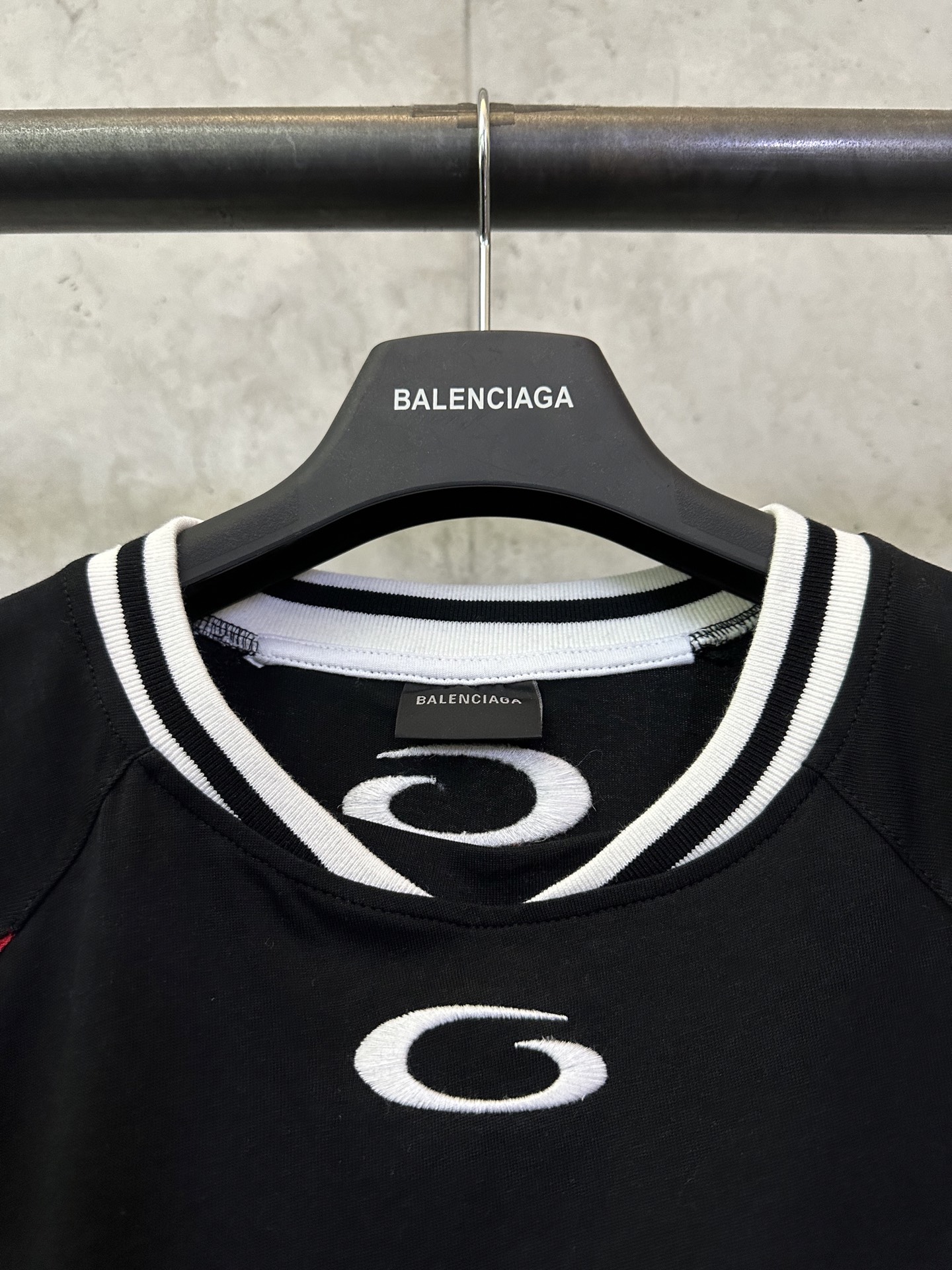 Balenciaga Balenciaga 巴黎世家 FW26 NBA联名系列10号球衣V领篮球衣短袖t恤
