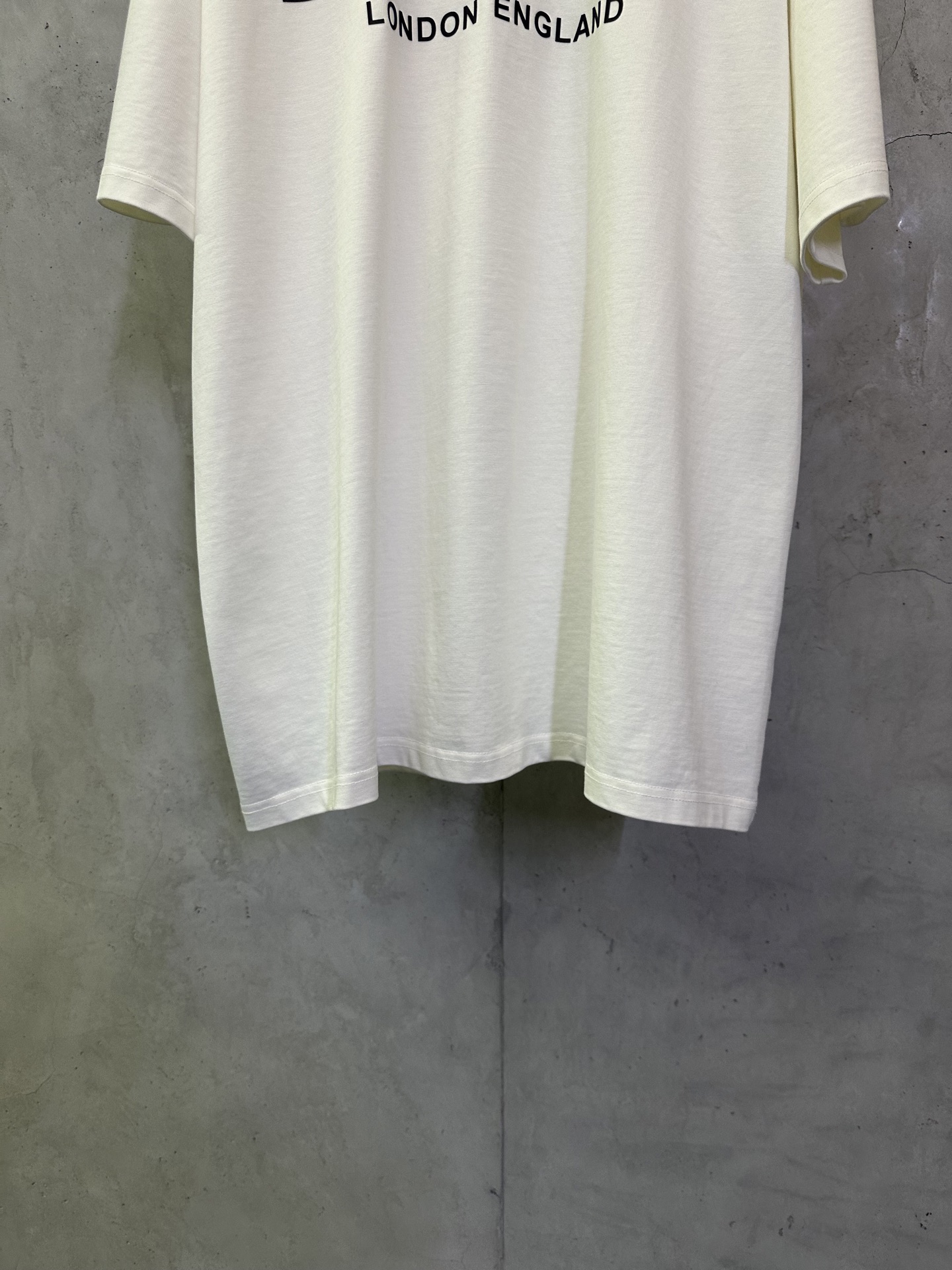 Burberry Burberry 巴宝莉 26ss logo字母印花短袖T恤