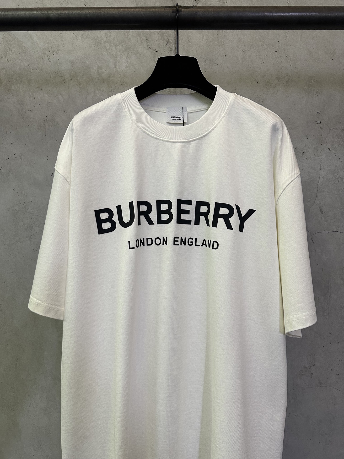 Burberry Burberry 巴宝莉 26ss logo字母印花短袖T恤