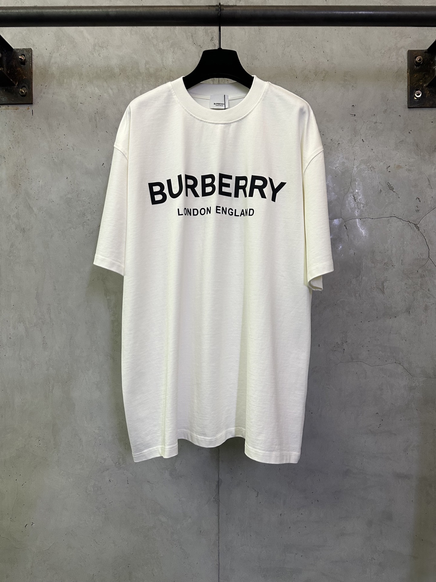 Burberry Burberry 巴宝莉 26ss logo字母印花短袖T恤