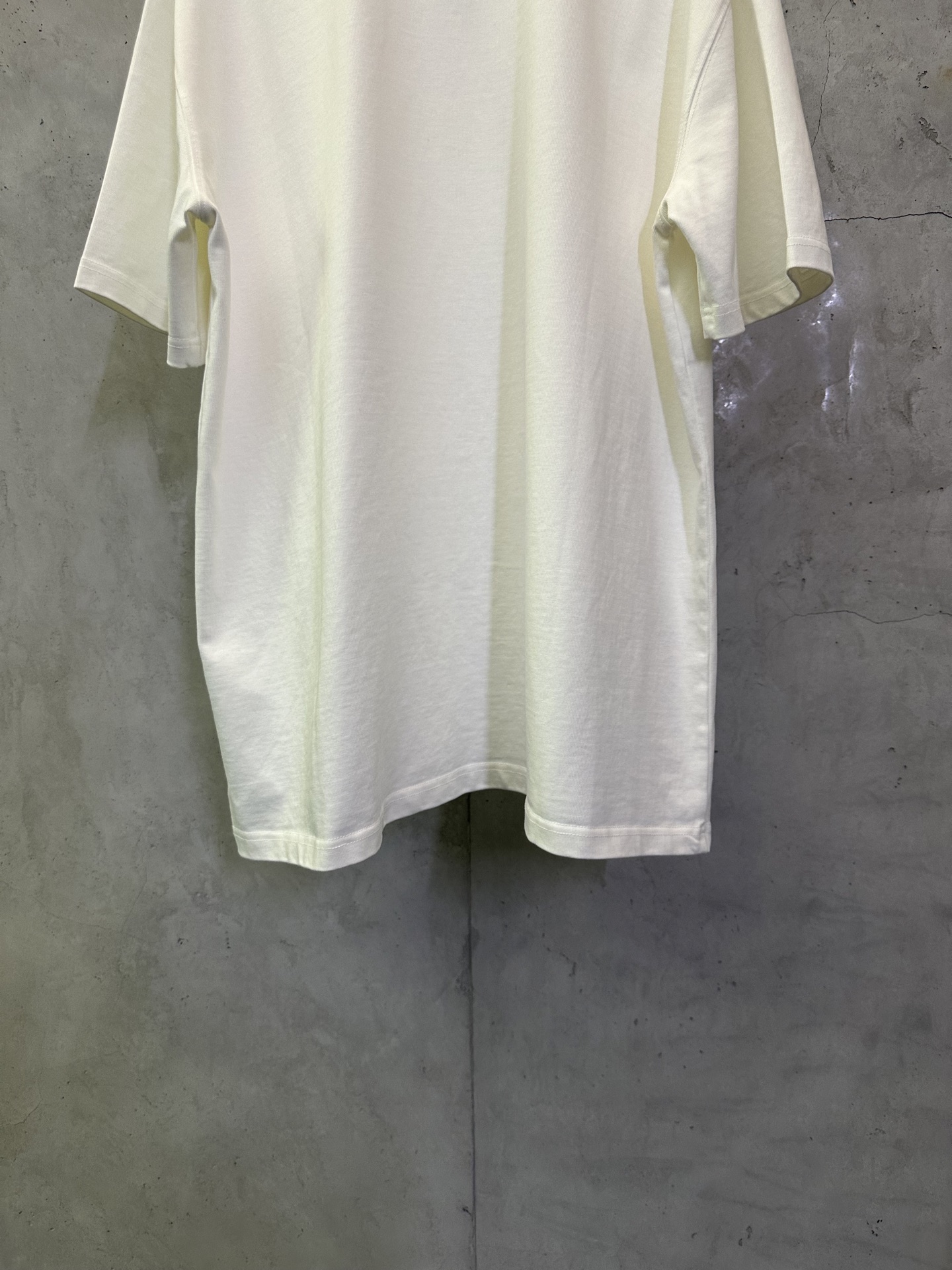 Gucci GUCCI 古驰 26ss 发泡粉logo短袖T恤