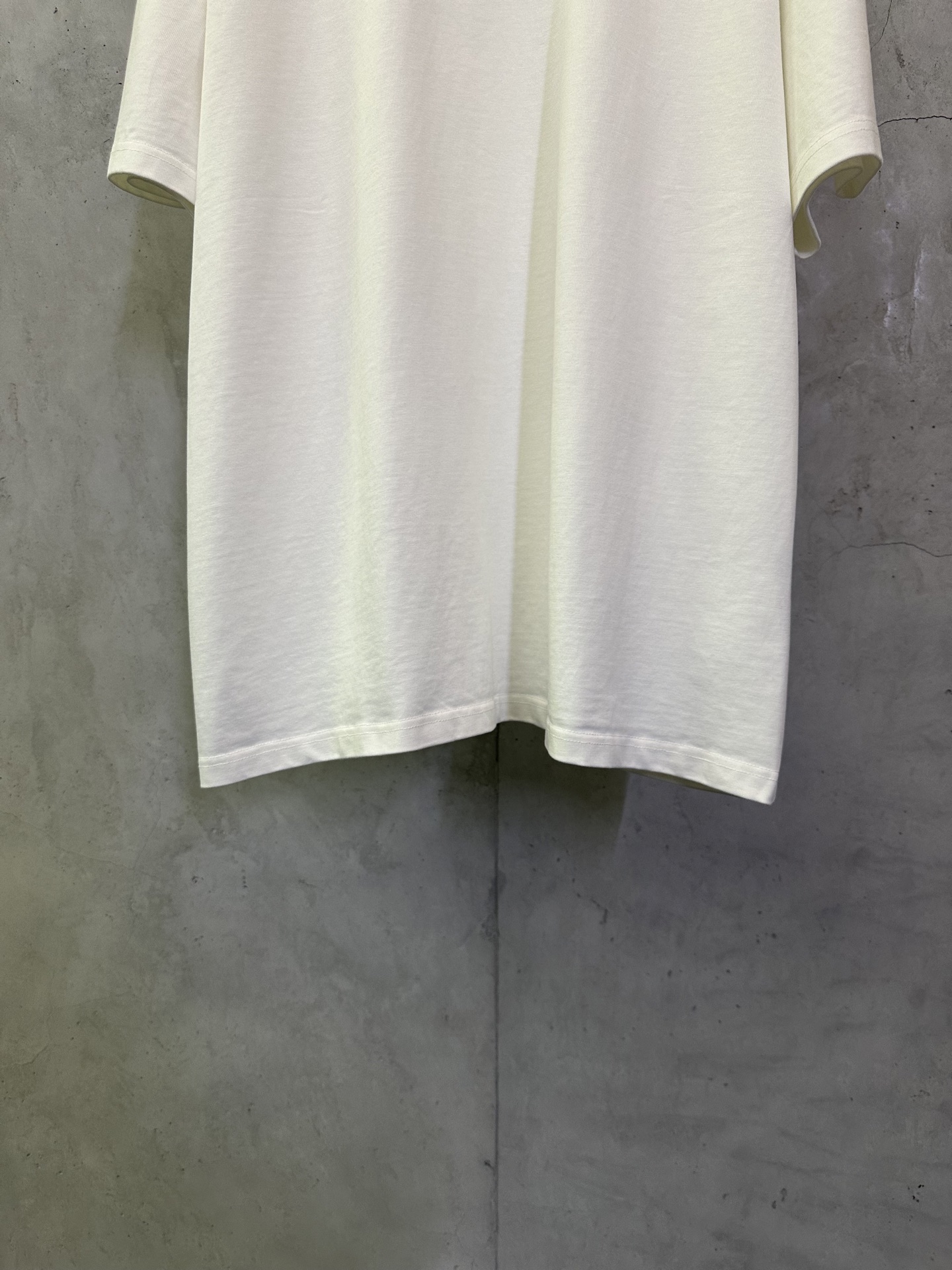 Gucci GUCCI 古驰 26ss 发泡粉logo短袖T恤